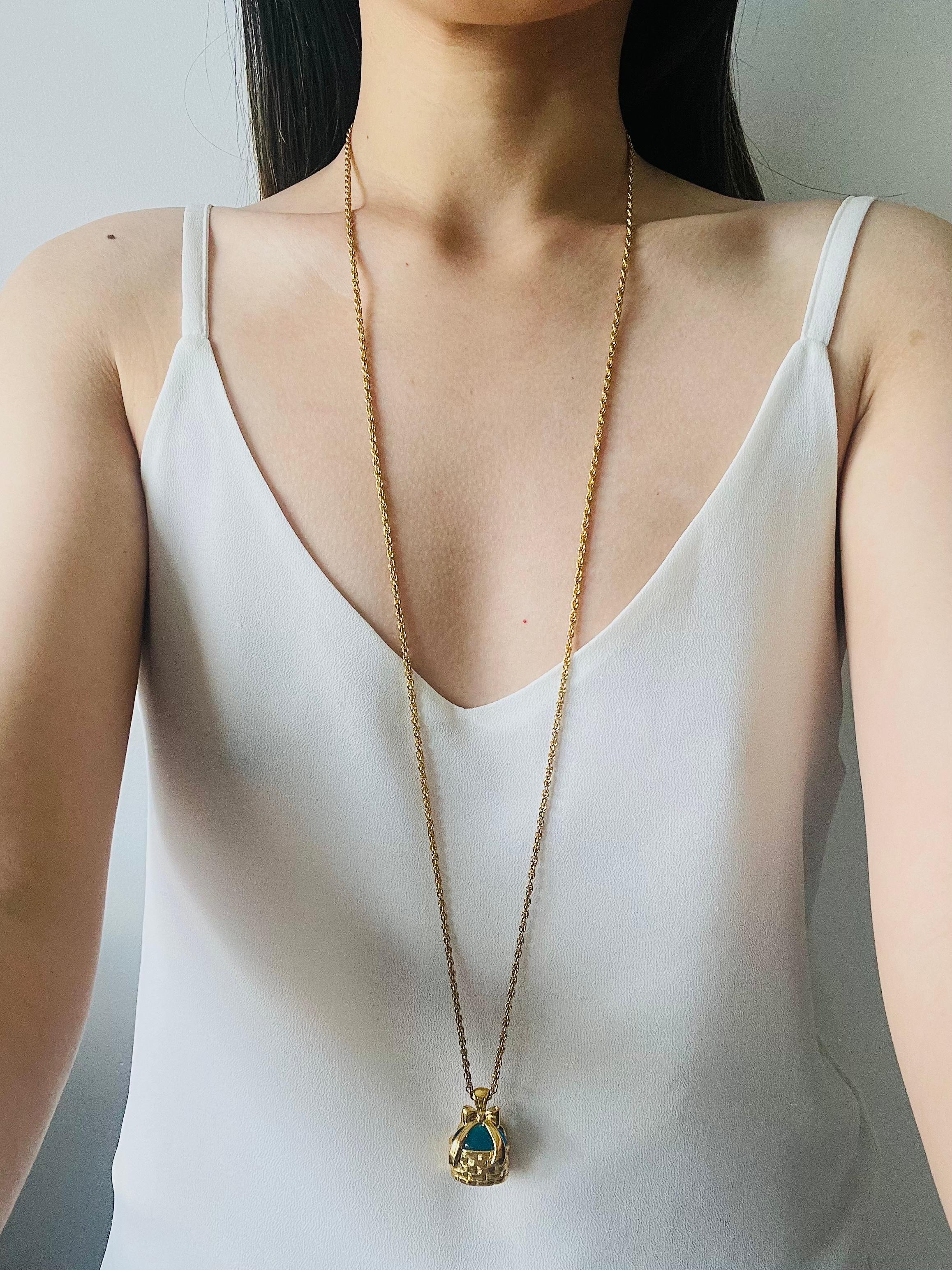 Joan Rivers Vintage Blue Glass Basket Bow Present Pendant Chain Long Necklace For Sale 1