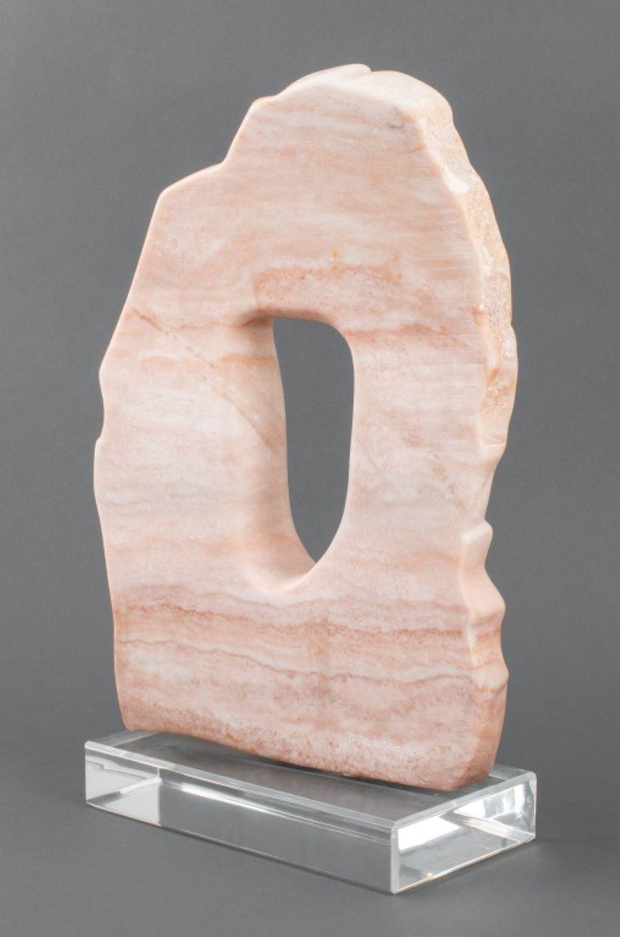 Joan Shapiro Moderne abstrakte Alabaster-Skulptur im Angebot 5