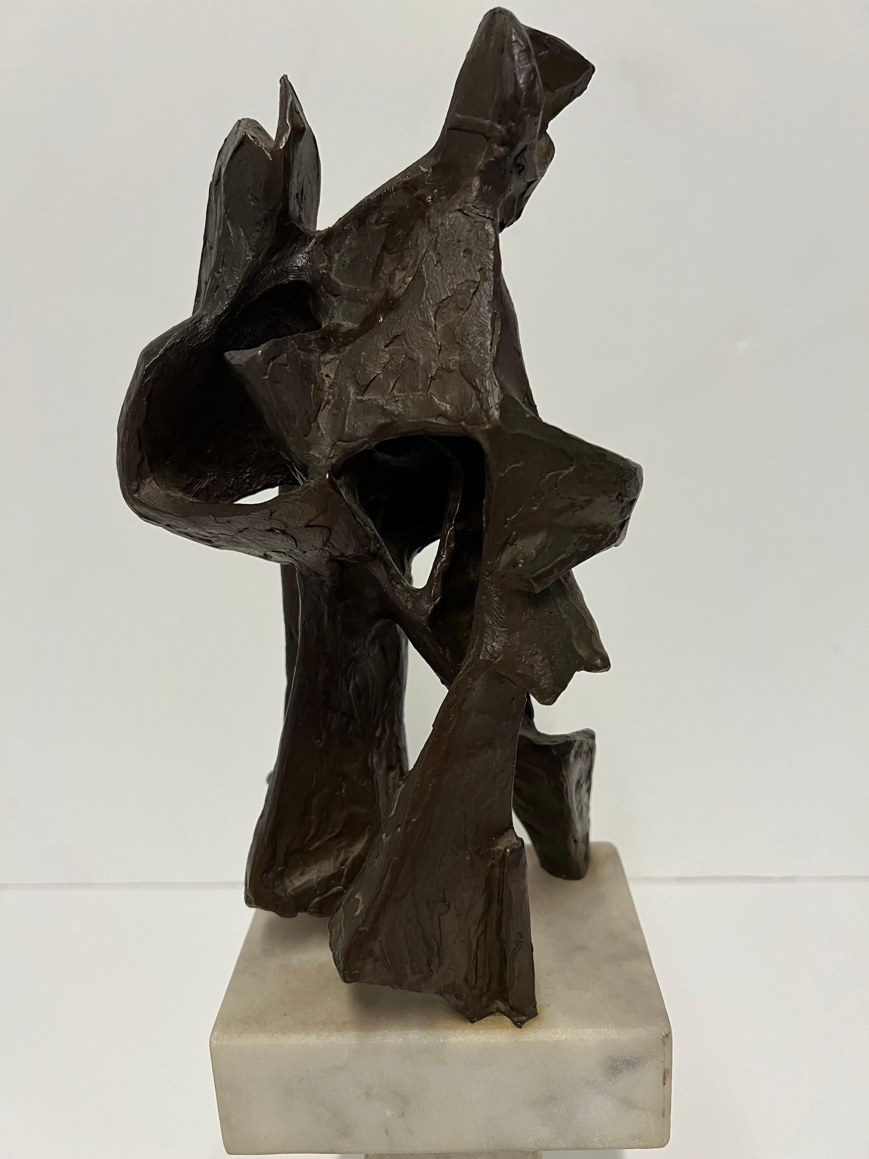 Abstrakt-expressionistische Bronzeskulptur aus Bronze, signiert von Joan Strauss Carl im Angebot 4