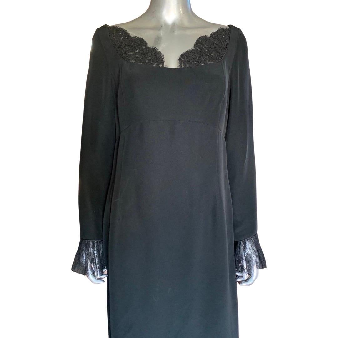 Joanna Mastroianni Black Sheath Dress w/Lace Trim Size 14 In Good Condition For Sale In Palm Springs, CA