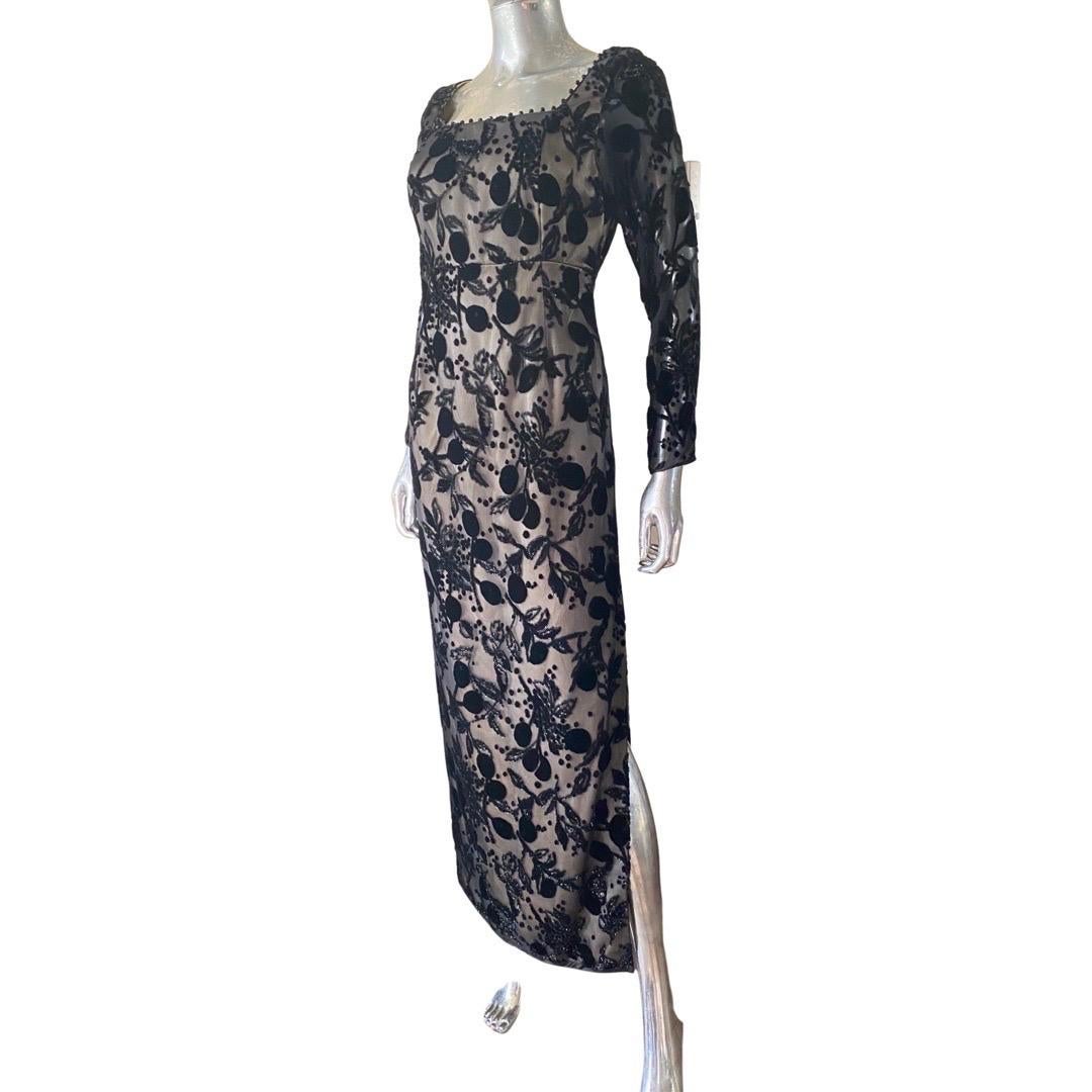 Joanna Mastroianni Sheer Illusion Velvet Metallic Evening Dress Size 8/10 In Good Condition For Sale In Palm Springs, CA