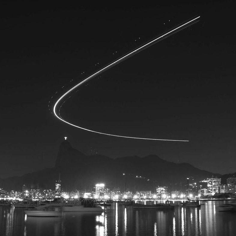 Joaquim Nabuco Black and White Photograph - Rio sem cor #33, Geometria Carioca series, Corcovado