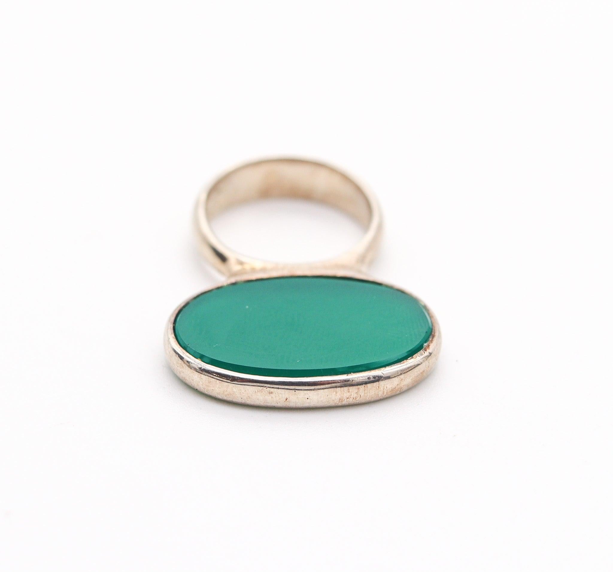 Modernist JOAQUIM S'PALIU Barcelona 1970 Geometric Ring in .925 Sterling And Chrysoprase For Sale
