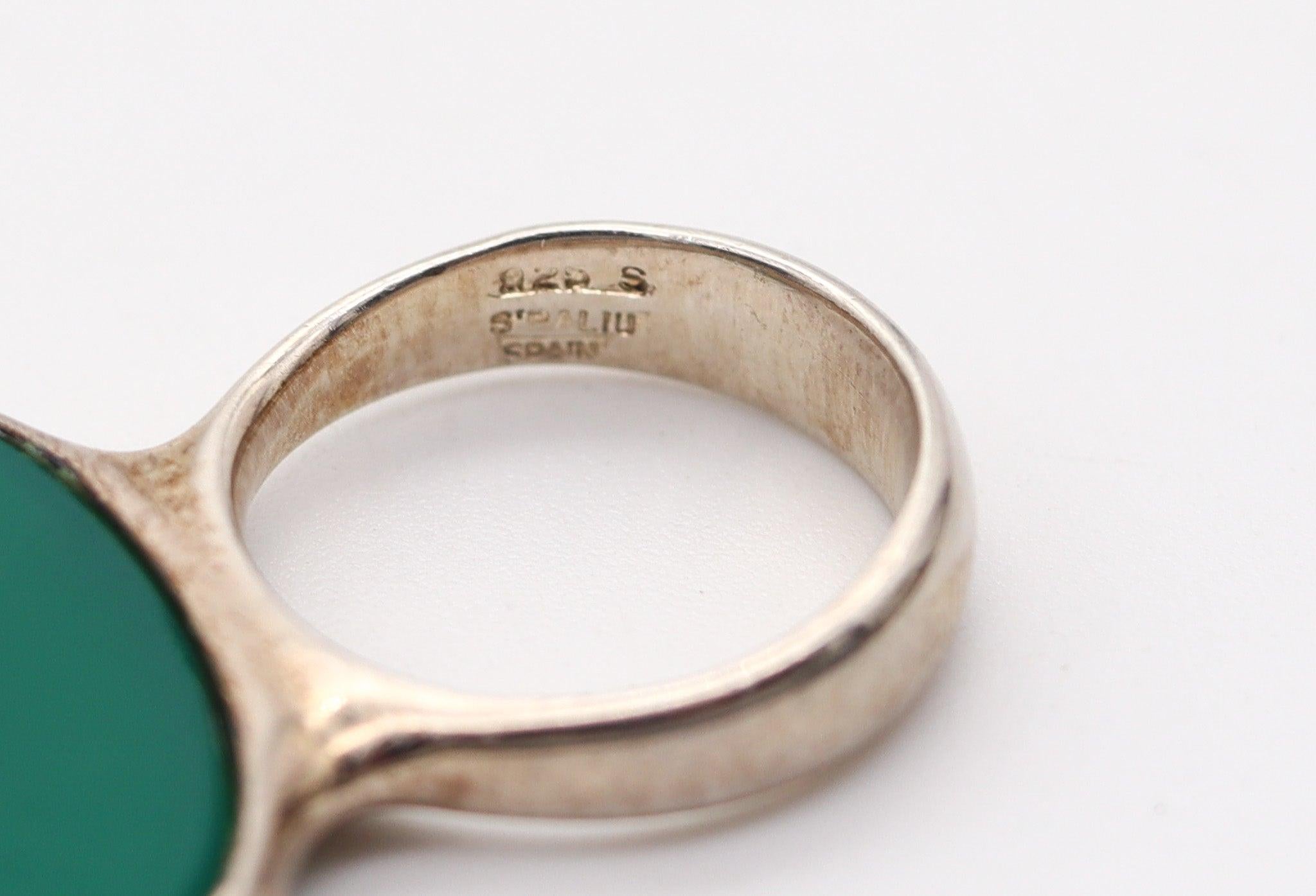 JOAQUIM S'PALIU Barcelona 1970 Geometric Ring in .925 Sterling And Chrysoprase In Excellent Condition For Sale In Miami, FL