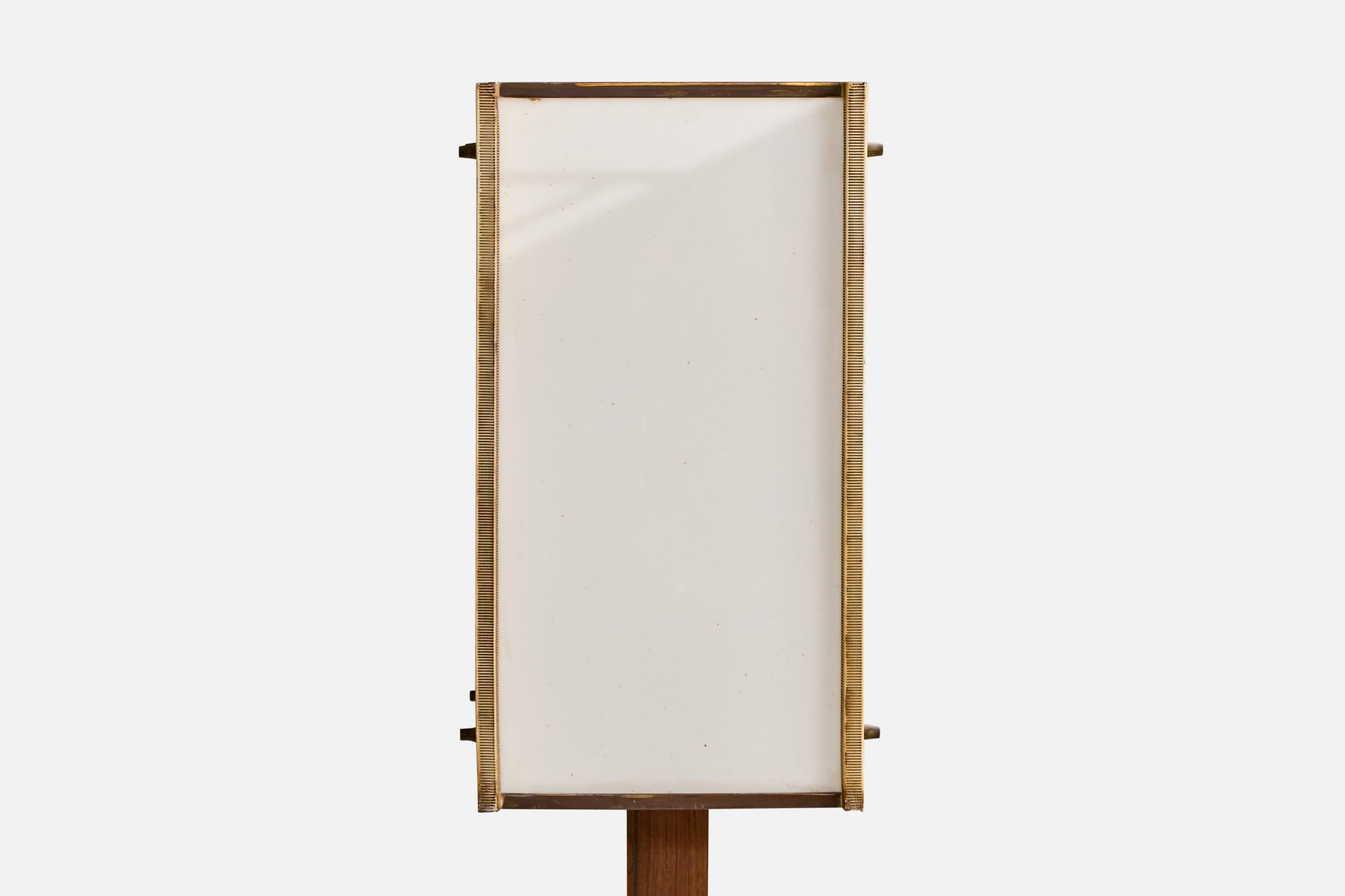 Joaquim Tenreiro Atribución, Lámpara de pie, Madera, Metal, Acrílico, Brasil, 1960 Brasileño en venta