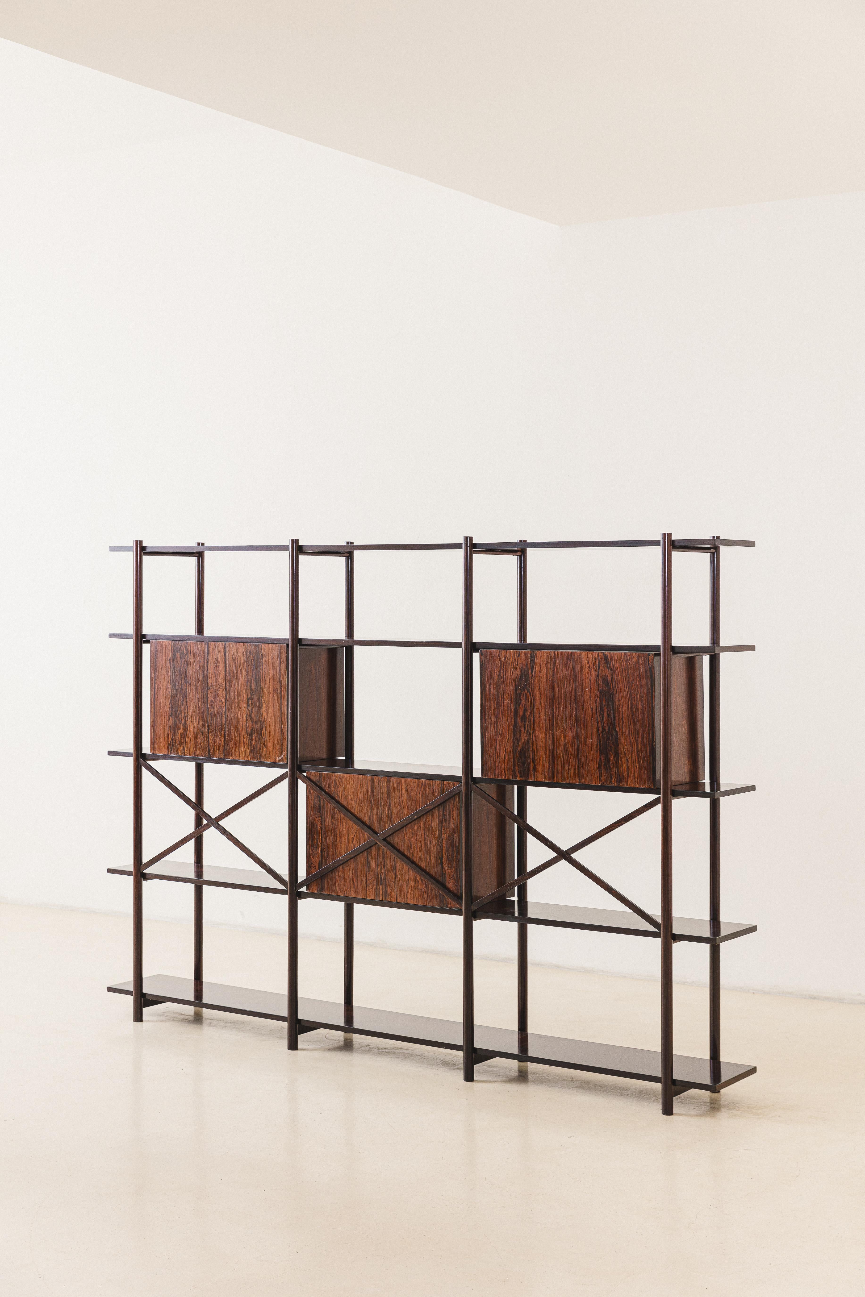 Joaquim Tenreiro Bookshelf, Rosewood Veneers, Brazilian Mid-Century Modern, 1950 For Sale 13