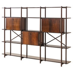 Libreria Joaquim Tenreiro, impiallacciatura di palissandro, Brasile, metà del secolo scorso, 1950