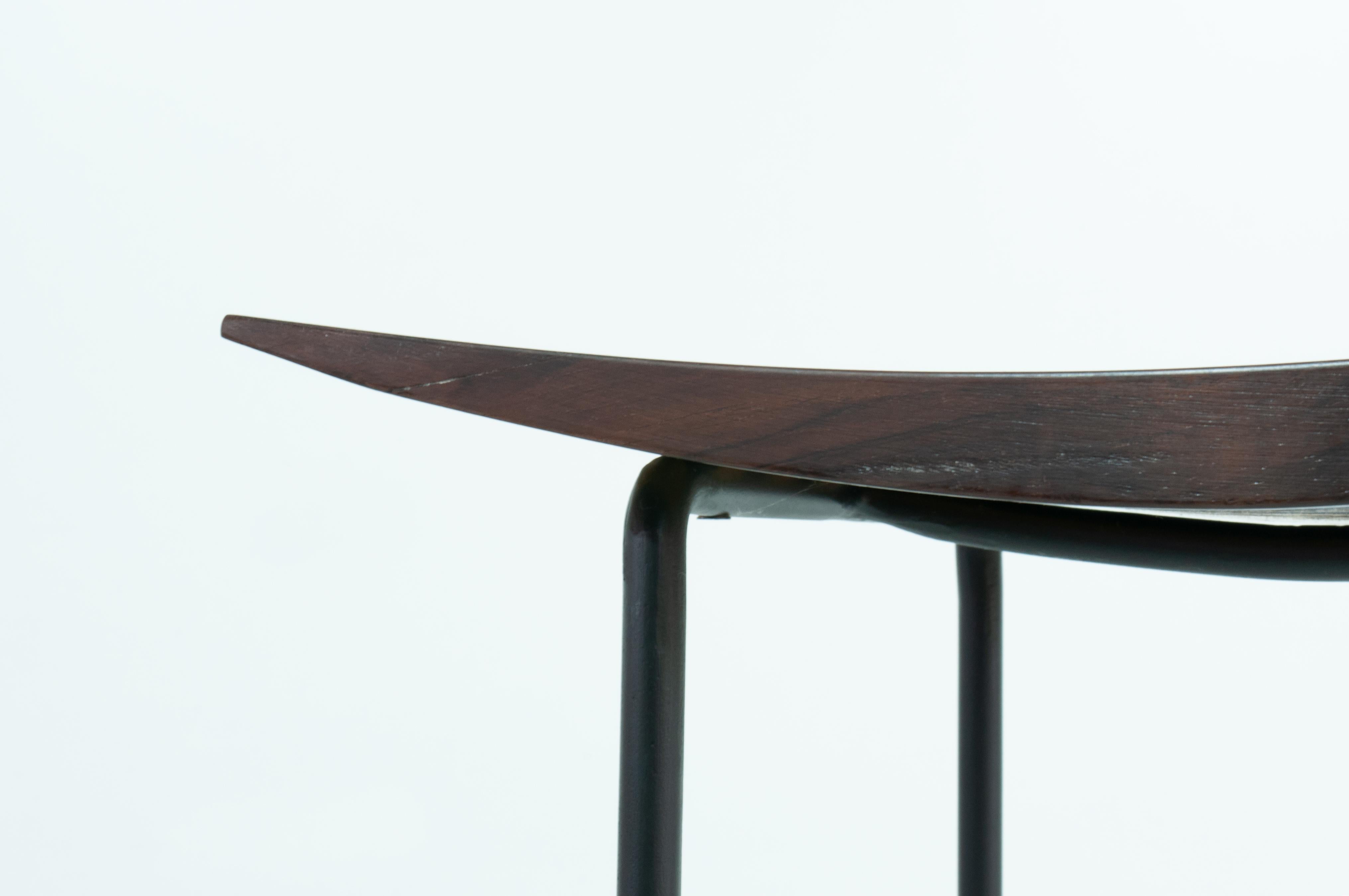 20th Century Joaquim Tenreiro, Brazil 1950s, Set of 2 rare Counter/Bar Stools For Sale