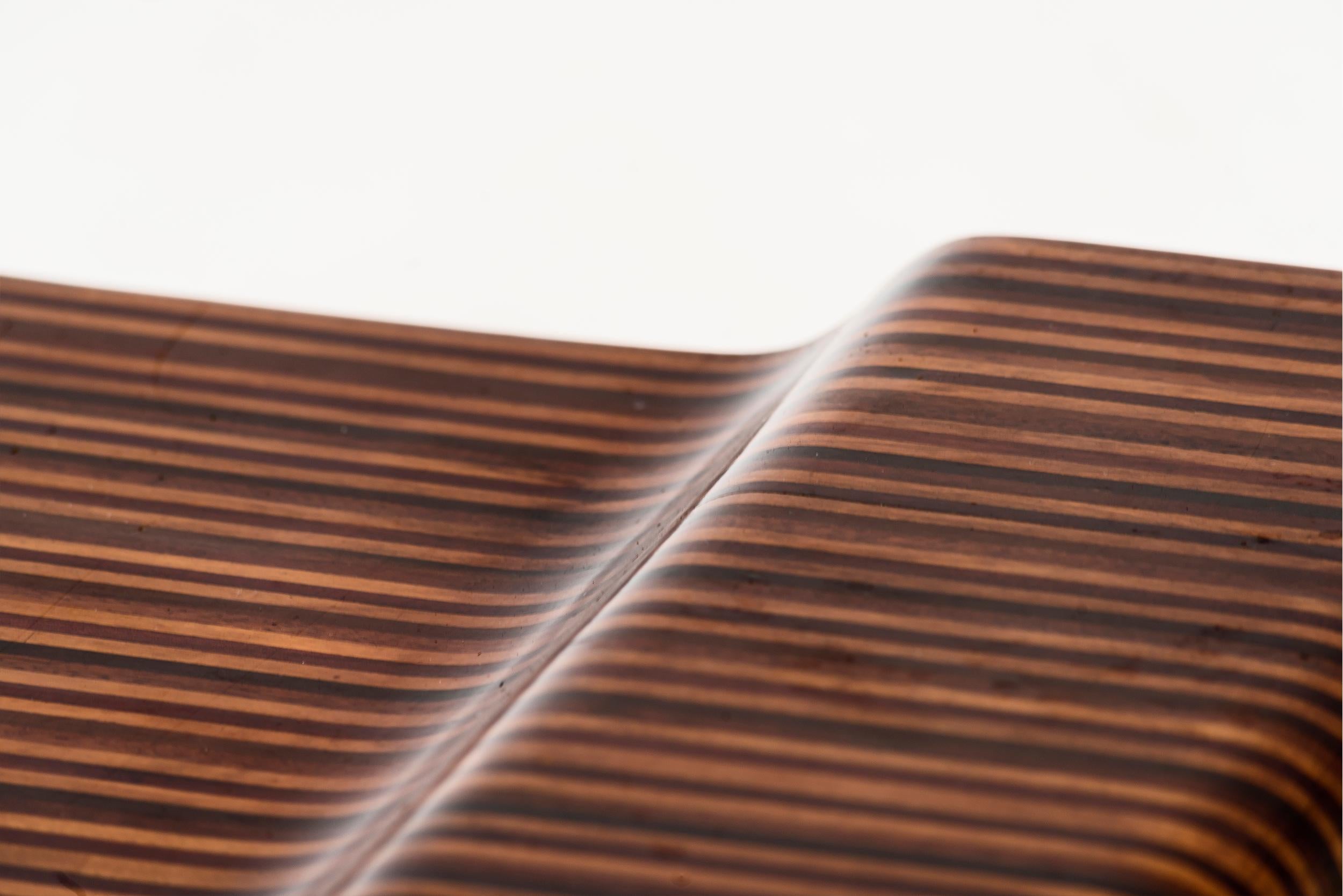 Metà XX secolo Tavolino con cinque Wood di Joaquim Tenreiro, Brasile, 1950 in vendita