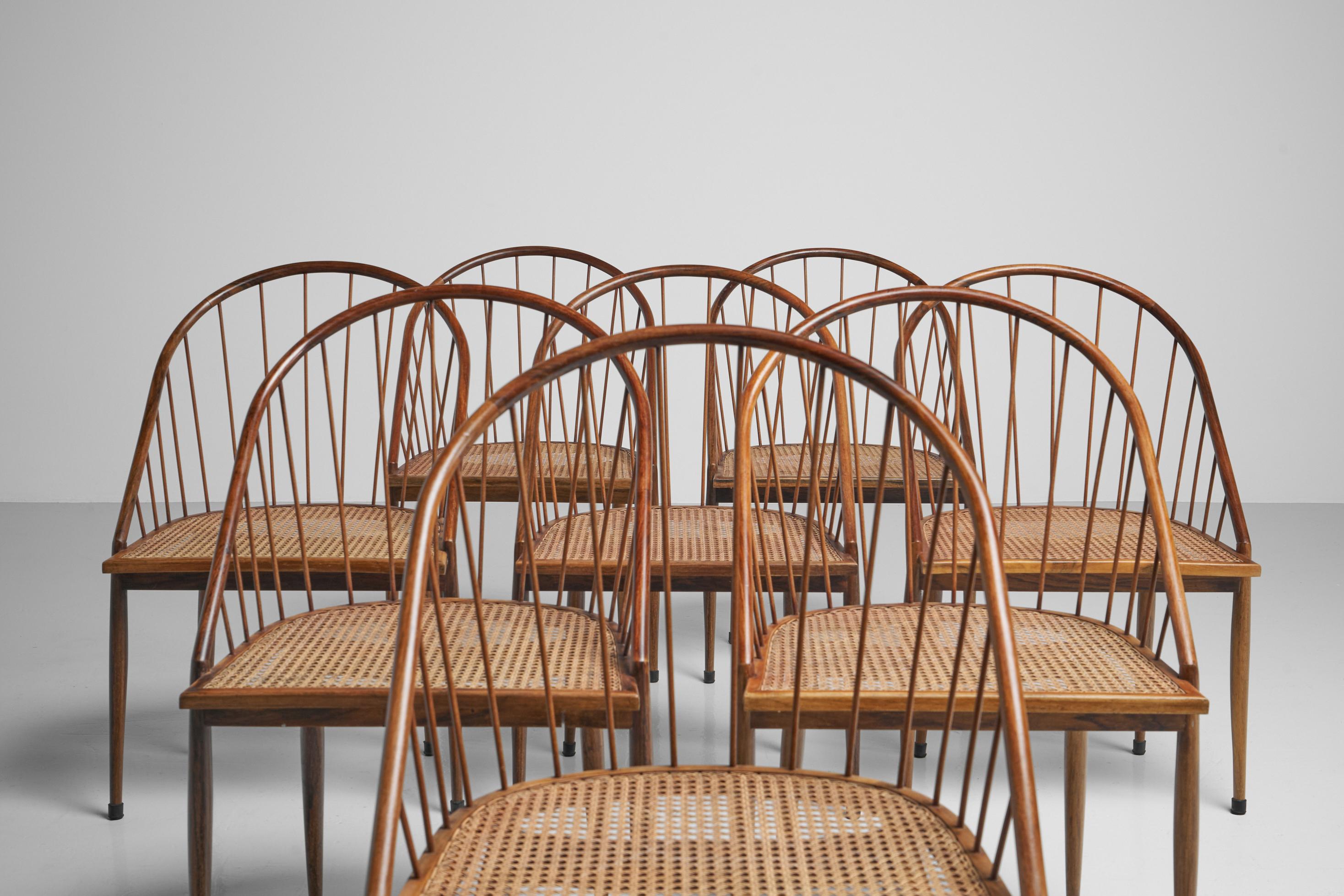 Mid-Century Modern Joaquim Tenreiro ensemble de 8 chaises Curva, Brésil, 1961 en vente