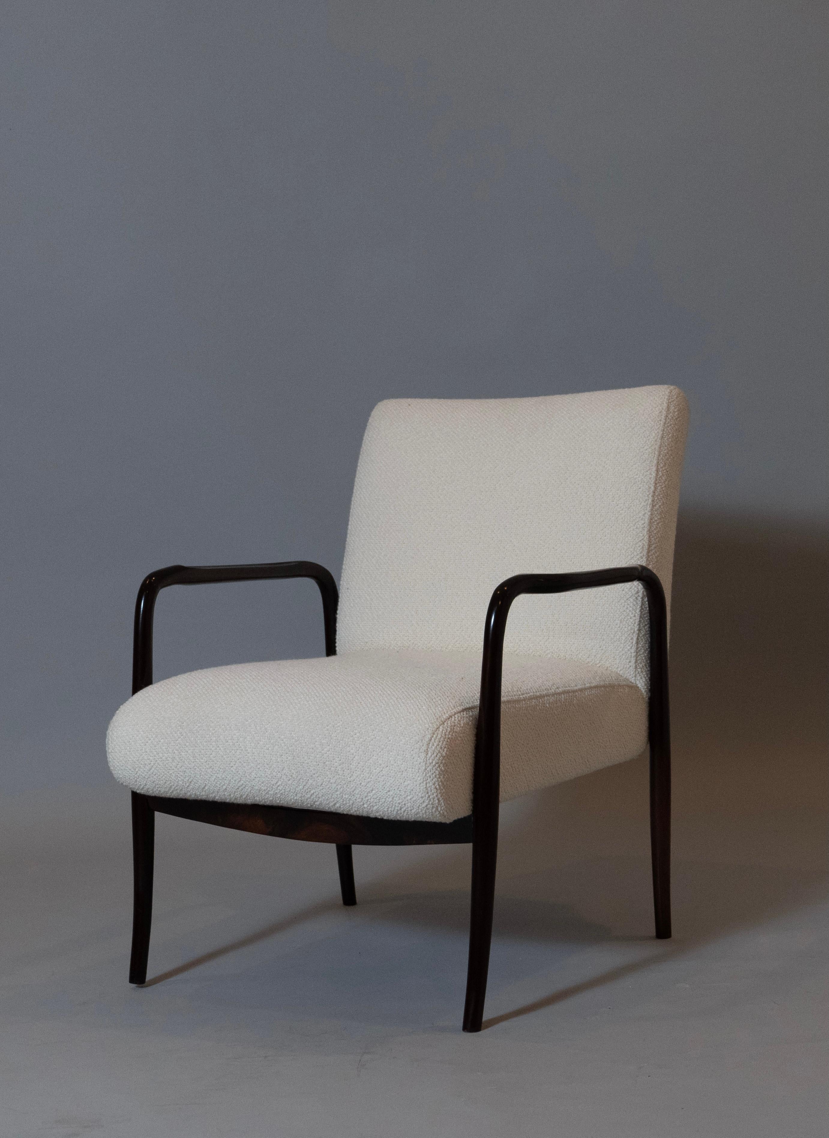 Joaquim Tenreiro : Exceptionnelle paire de fauteuils en jacaranda, Brésil, années 1940 en vente 3