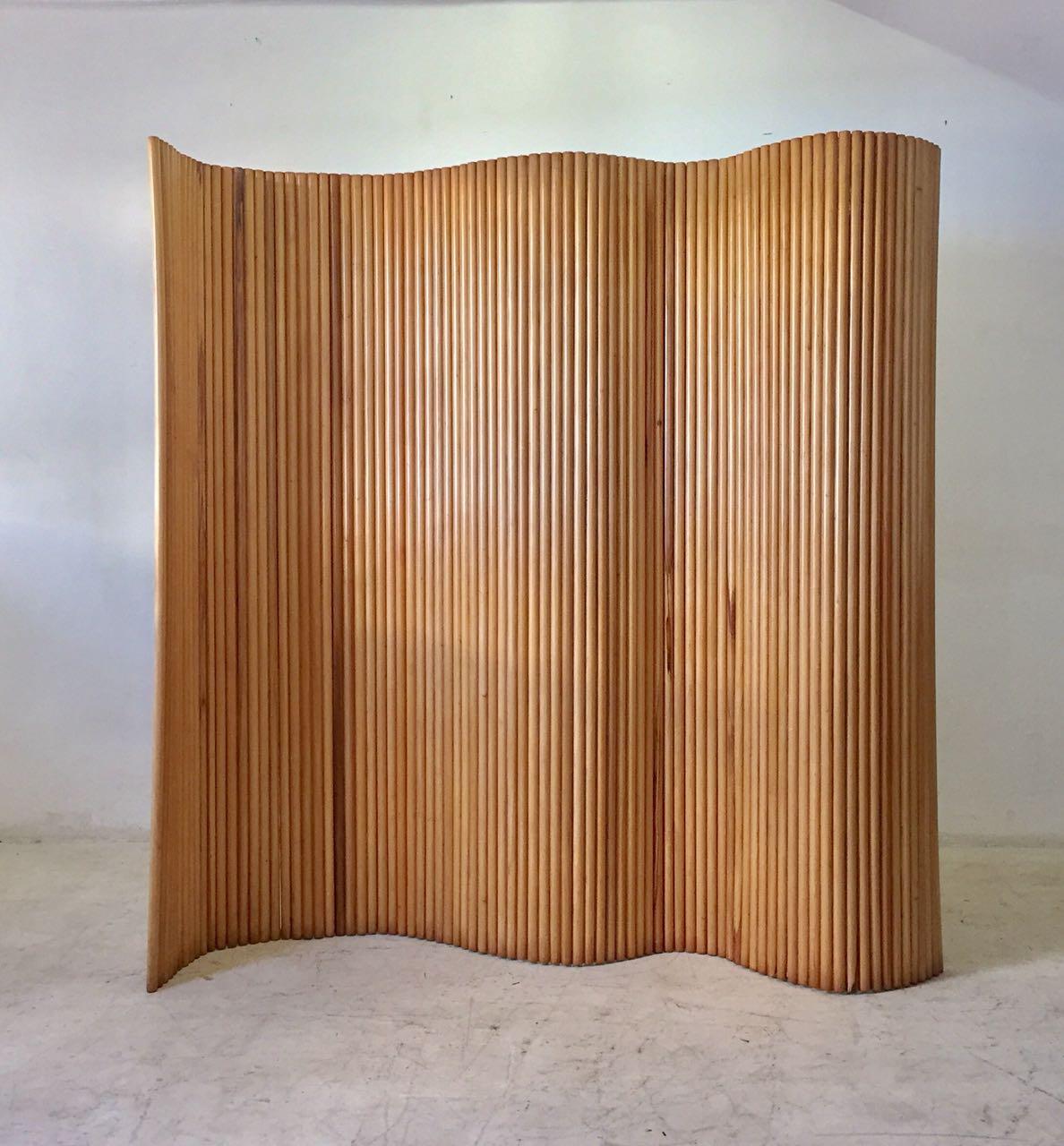Mid-Century Modern Joaquim Tenreiro Folding Screen in Wood, Brazil