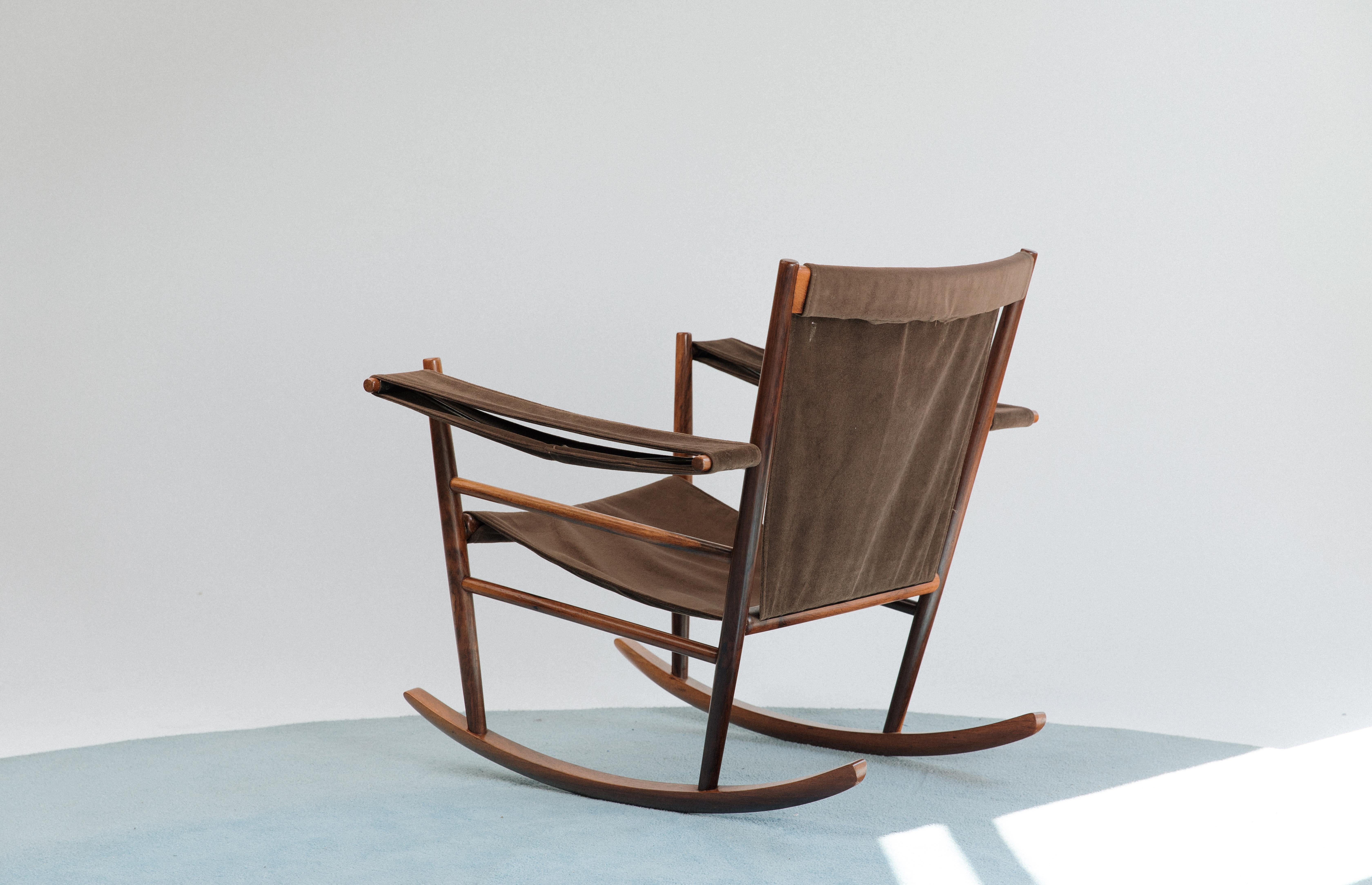 Mid-Century Modern Joaquim Tenreiro Iconic Rocking Chair in Solid Rosewood For Sale