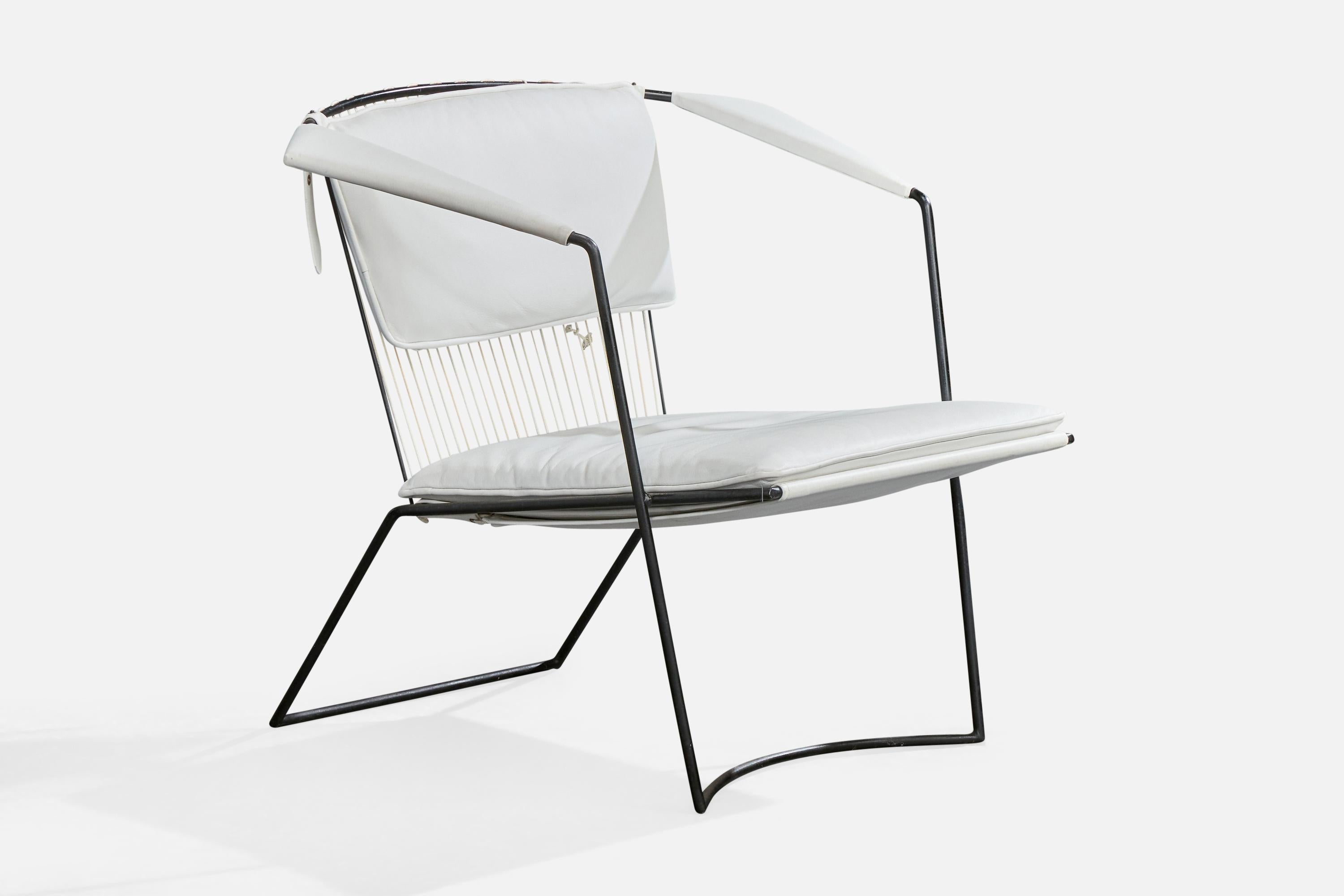 Joaquim Tenreiro, Lounge-Stühle, Eisen, Vinyl, Corde, Brasilien, 1950er Jahre im Zustand „Gut“ im Angebot in High Point, NC