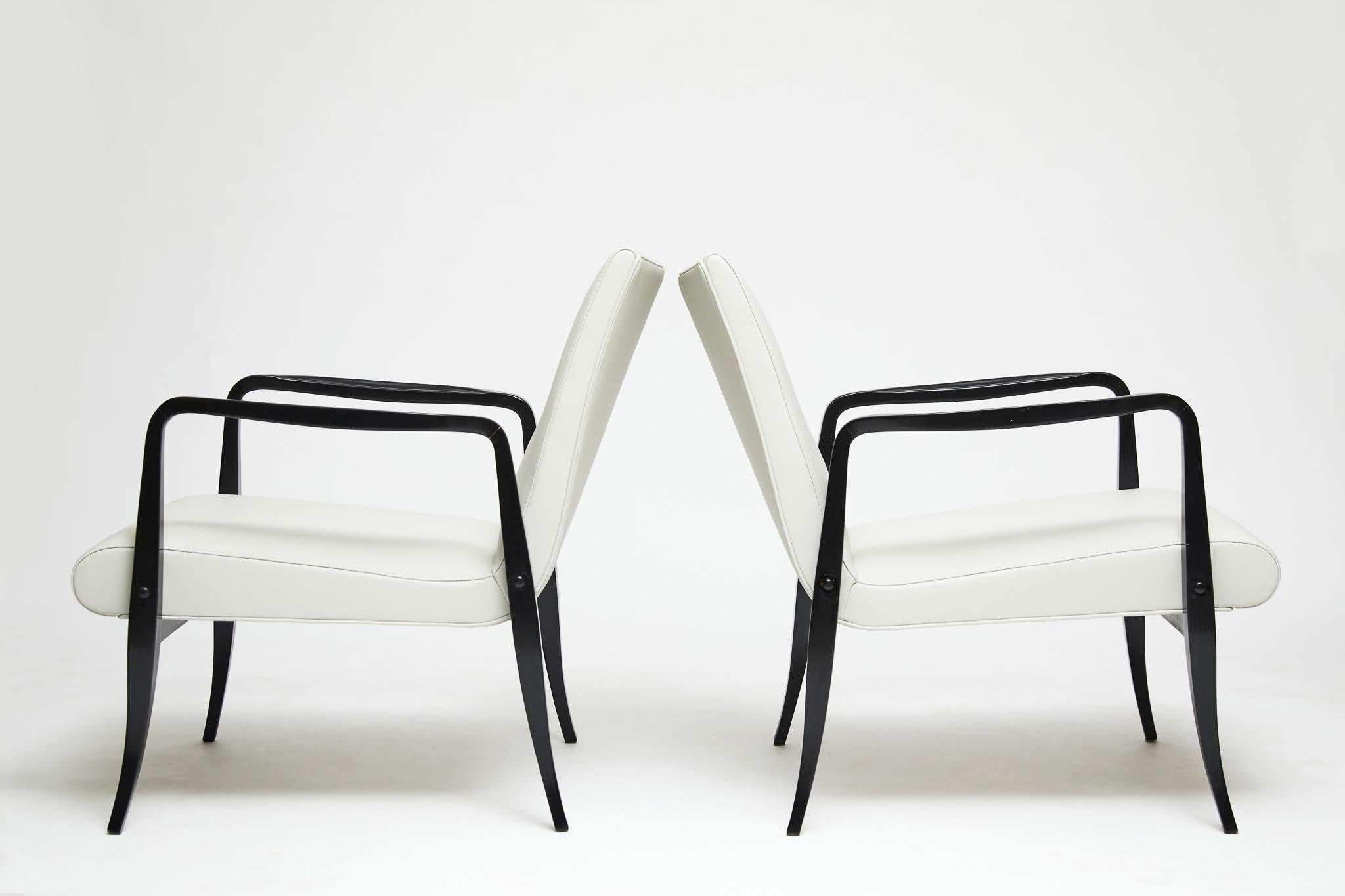 Moderne Sessel aus Hartholz und weißem Leder aus der Mitte des Jahrhunderts. Joaquim Tenreiro, Brasilien im Angebot 1