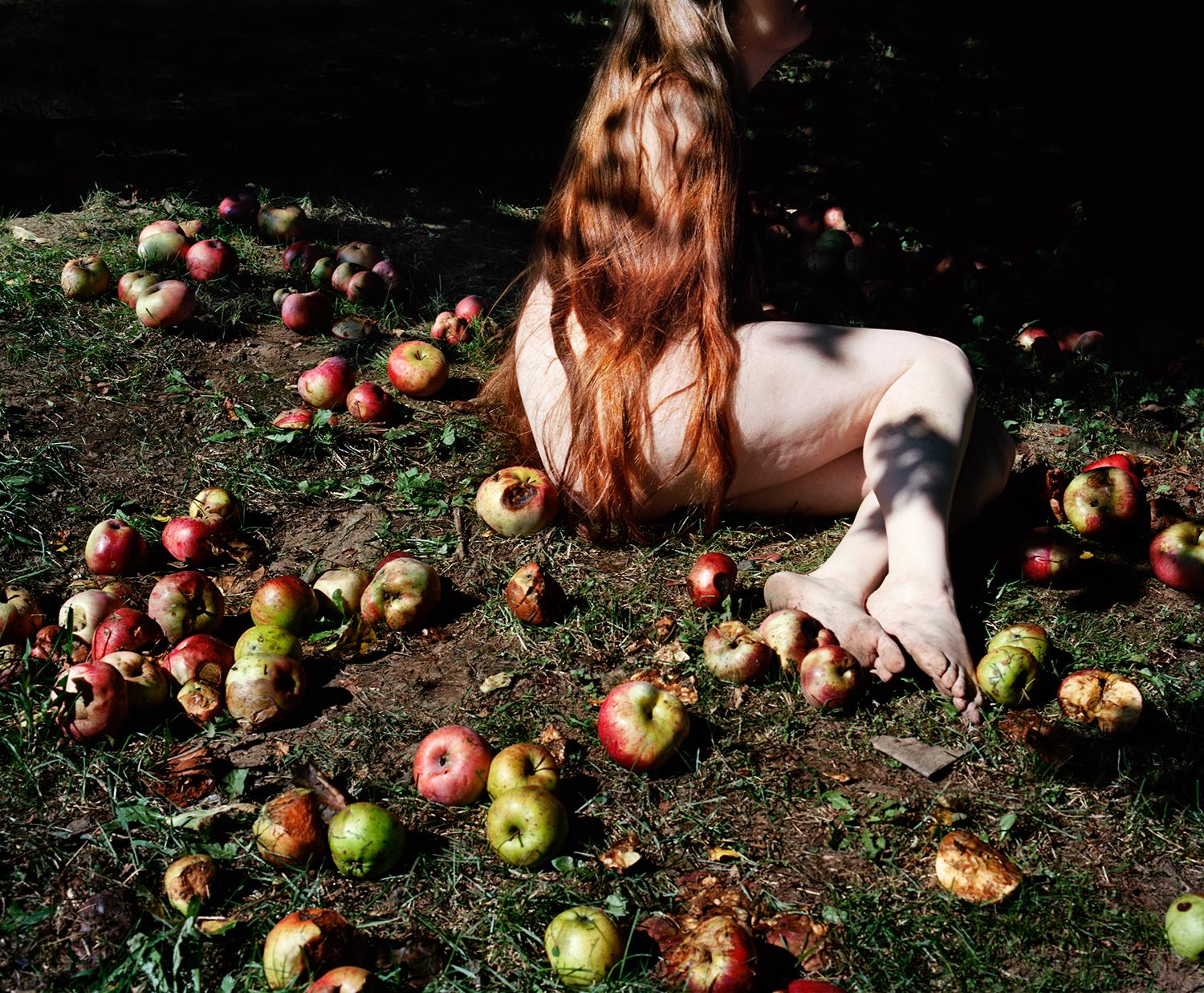 Jenna and Fallen Apples, 2017 - Jocelyn Lee (Colour Photography)
Signed, dated and inscribed with title on reverse
Archival pigment print

Available in two sizes:
23 x 28 inches - edition of 5
30 x 40 inches - edition of 5

Throughout her career,