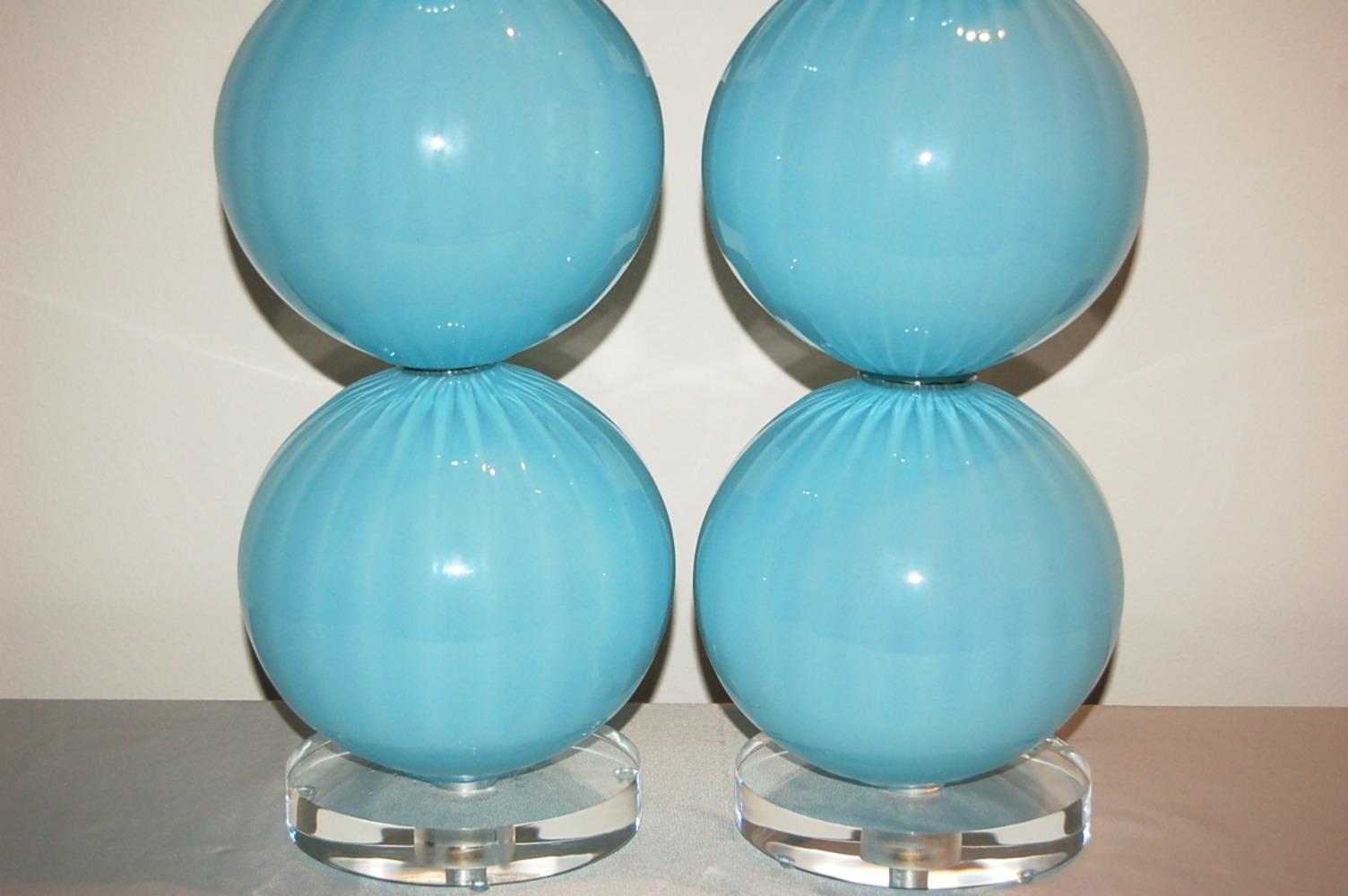 Mid-Century Modern Joe Cariati Lampe de table en verre soufflé à la main Bleu en vente