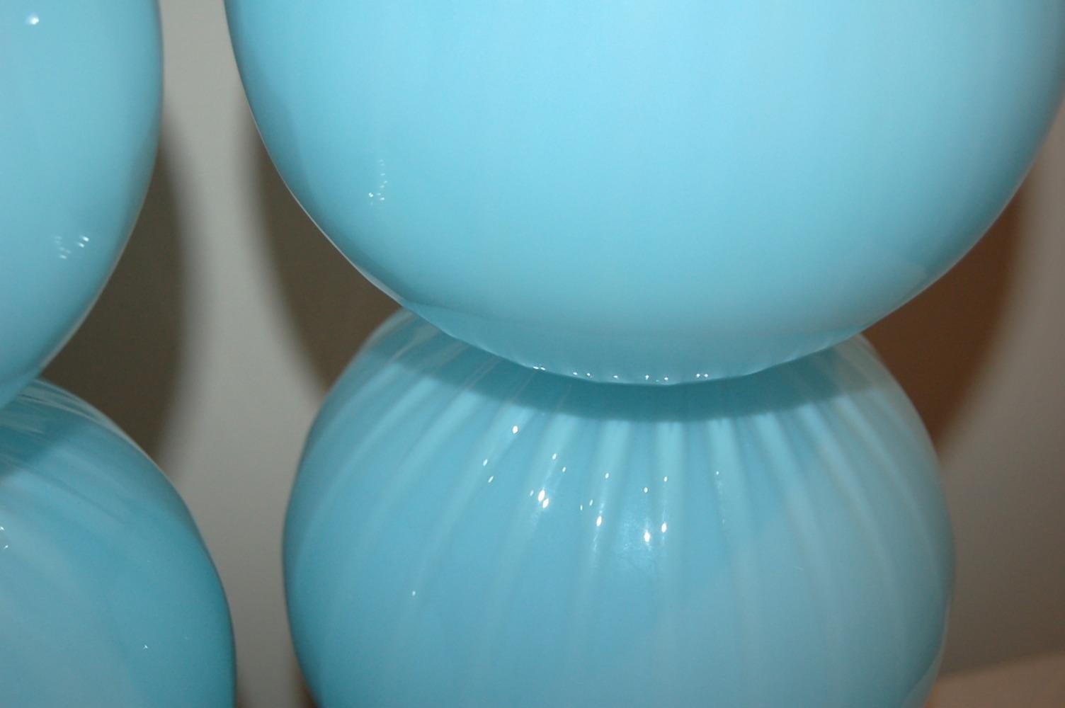 Verre brun Joe Cariati Lampe de table en verre soufflé à la main Bleu en vente