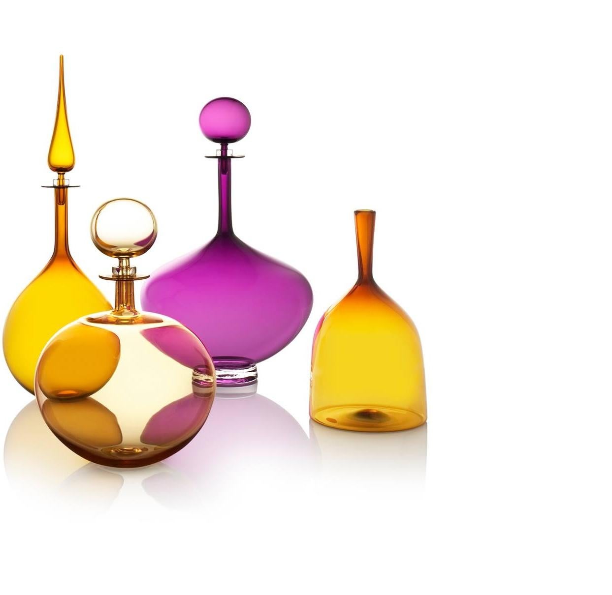 Whisky Joe Cariati, collezione di vetri ultravioletti e ambra, 2024 In condizioni Nuovo in vendita a New York, NY