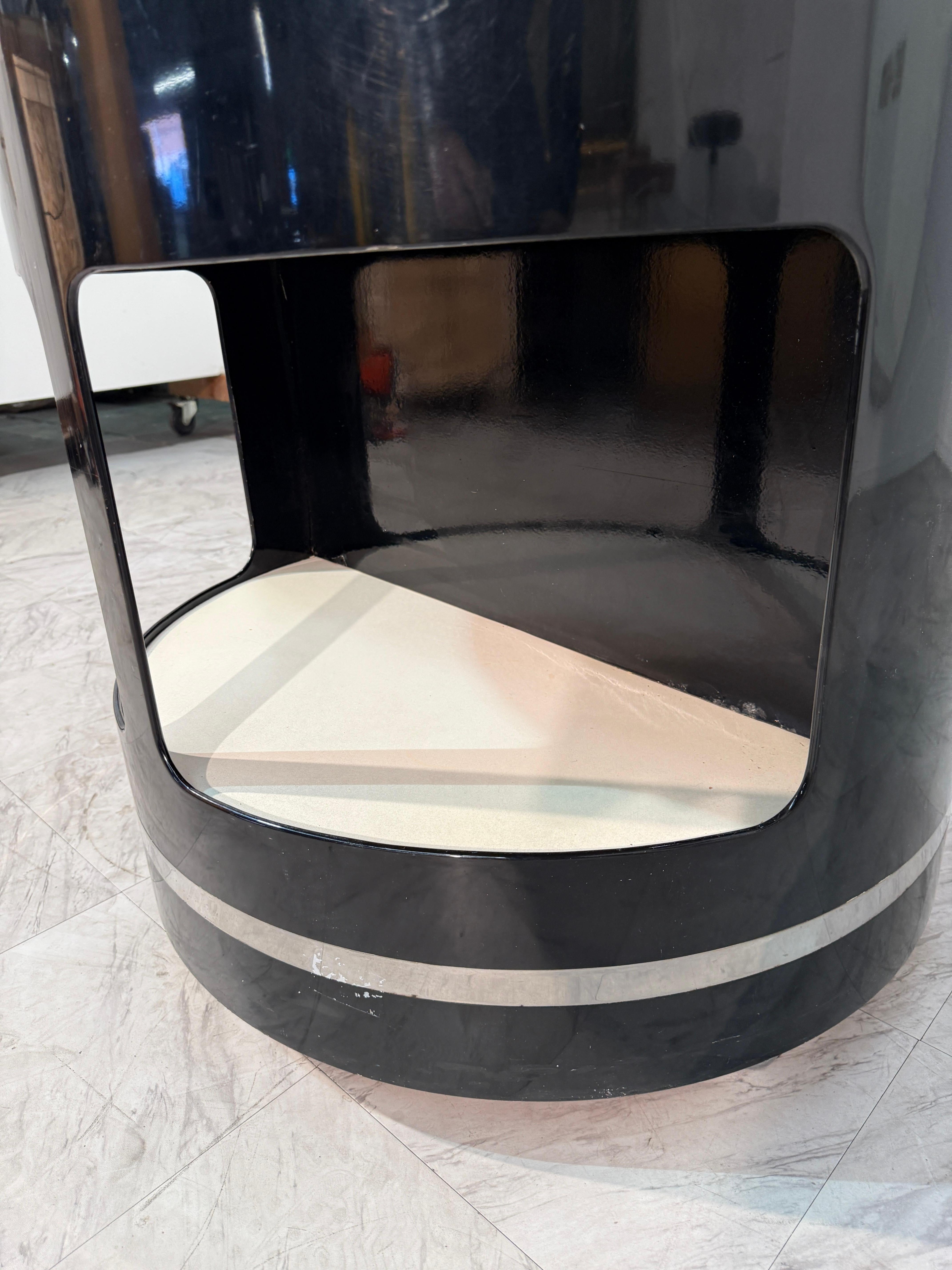 Joe Colombo Black Lacquer Bar Cabinet, Italy, 1970s For Sale 1