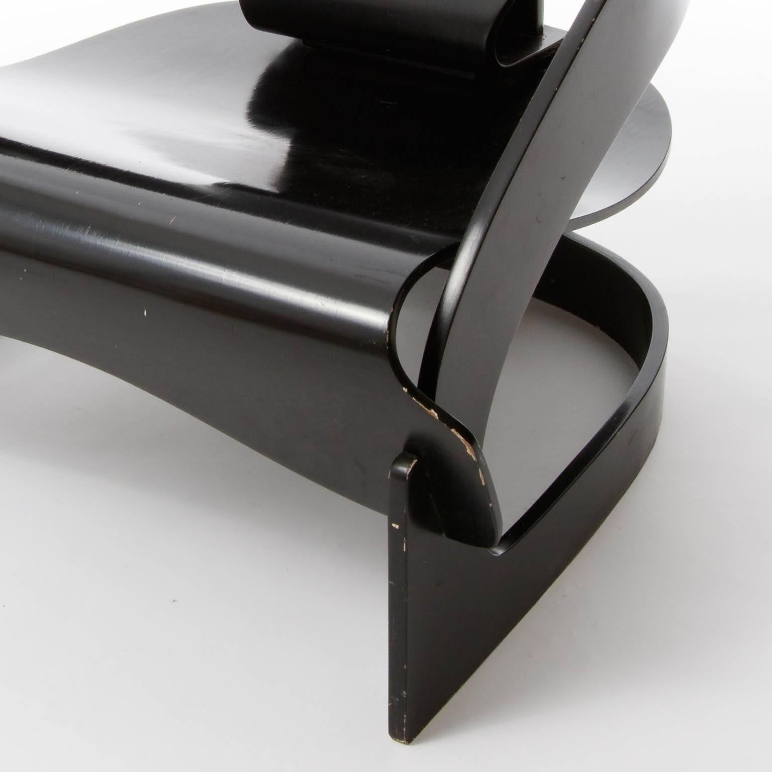 Chaise Joe Colombo No. 4801, contreplaqué noir, Kartell, Italie, années 1960, une de deux en vente 1