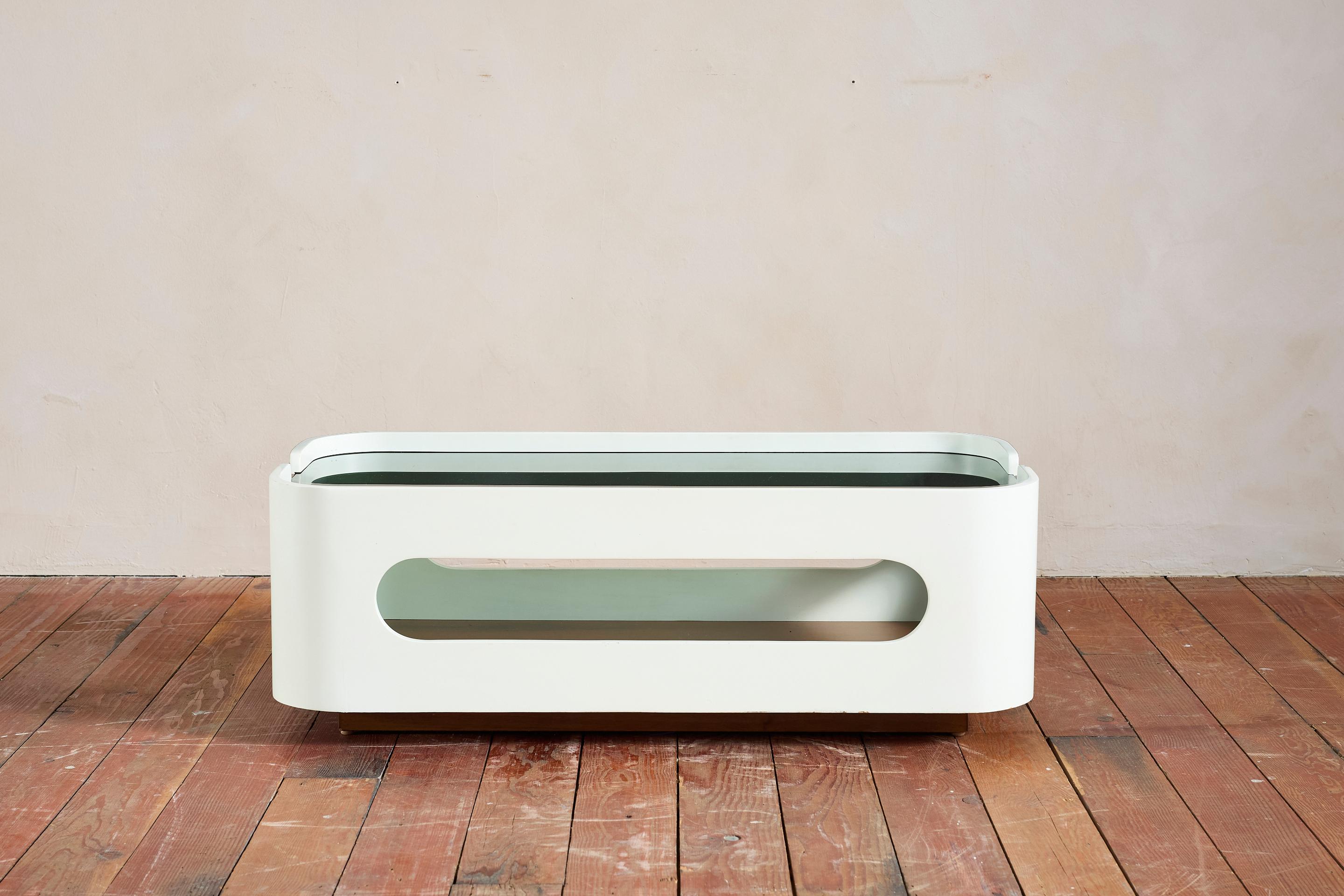 Joe Colombo Coffee Table In Good Condition For Sale In Beverly Hills, CA