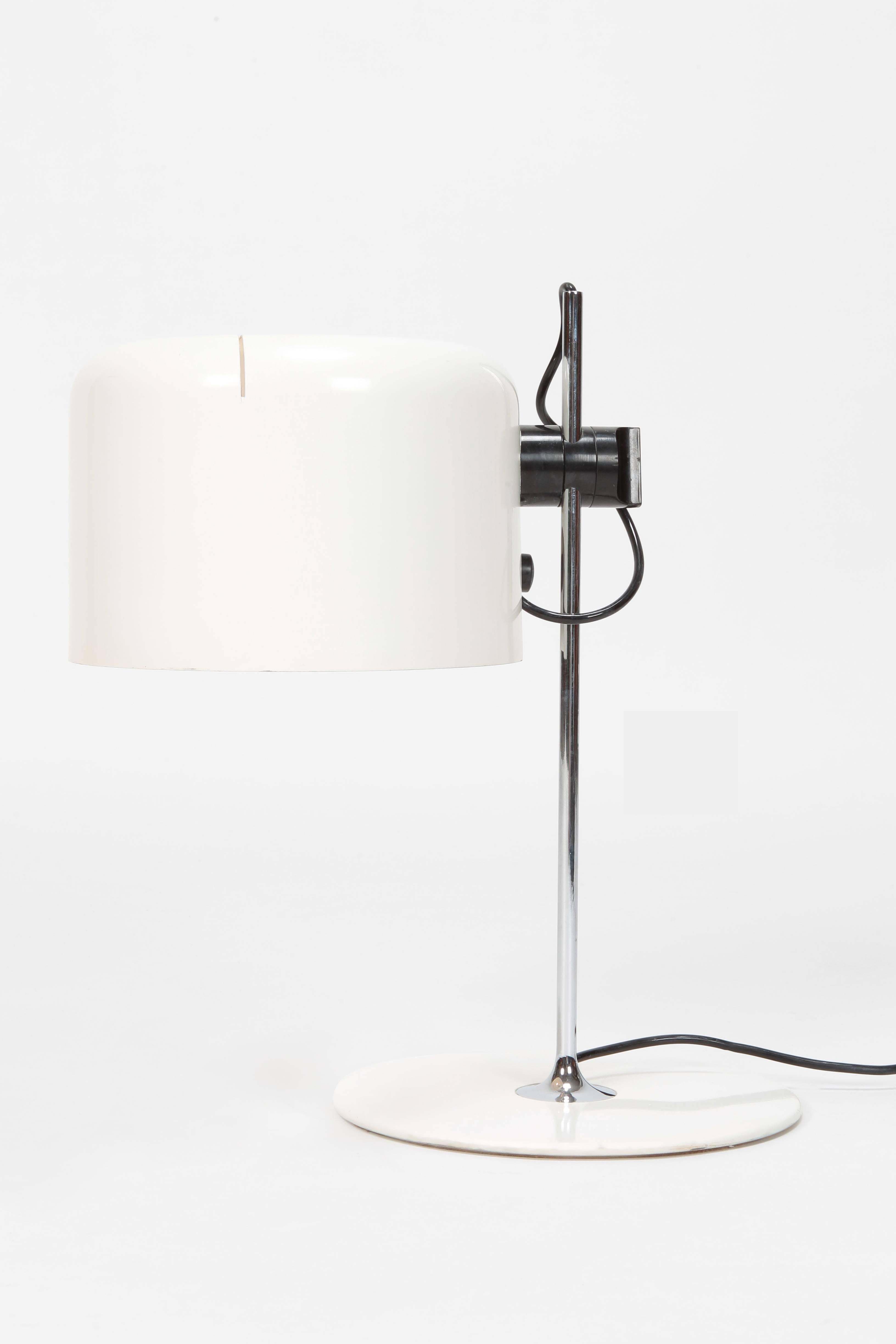 Mid-Century Modern Joe Colombo “Coupe” Table Lamp O-Luce, 1960s For Sale