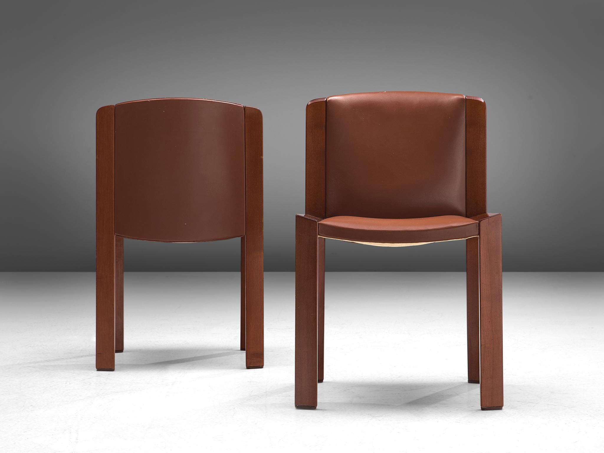 Joe Colombo Dining Chairs '300' in Black and Brown Leather 4