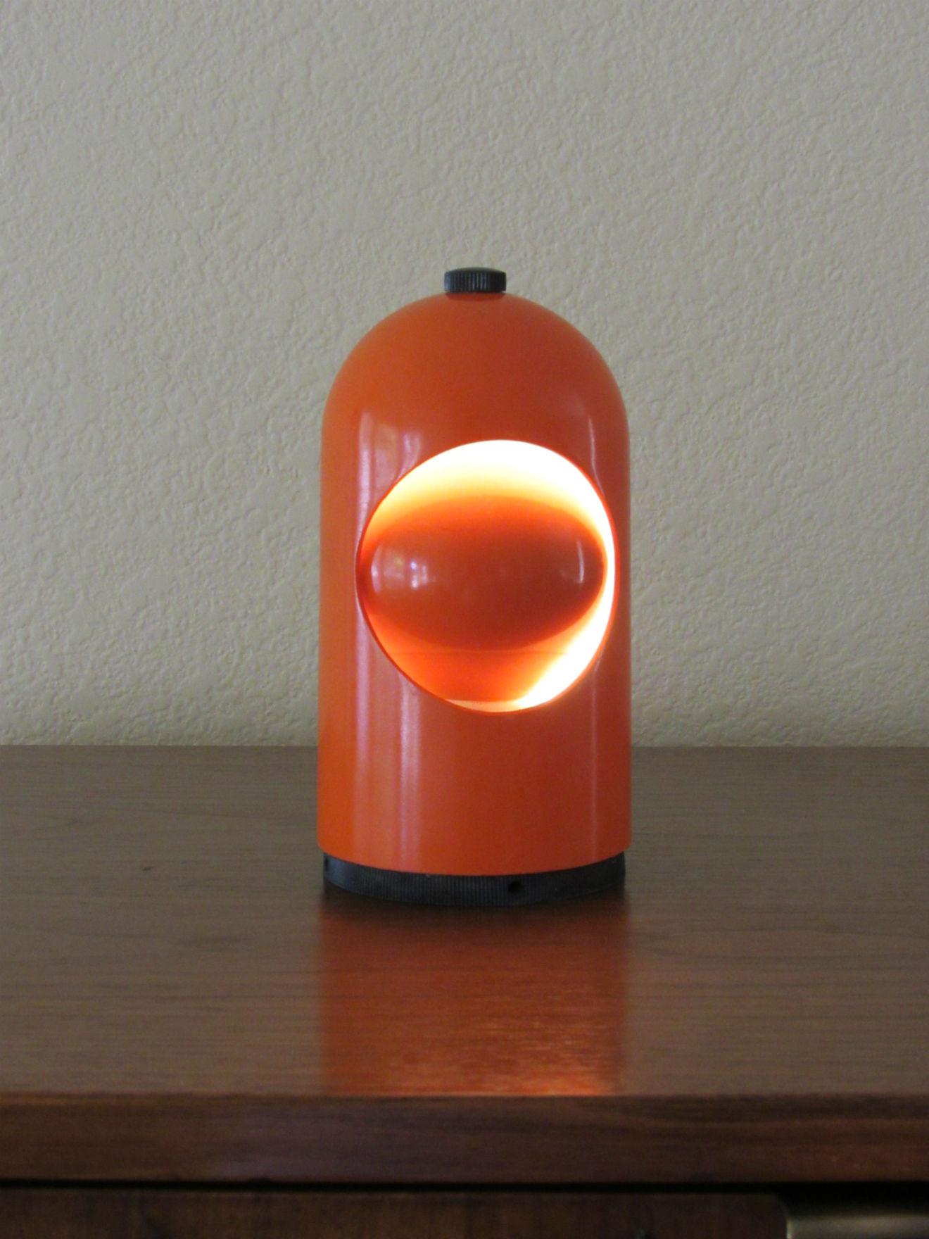 American Joe Colombo Eclipse Space Age Table Lamp for Lightolier, circa 1960s For Sale