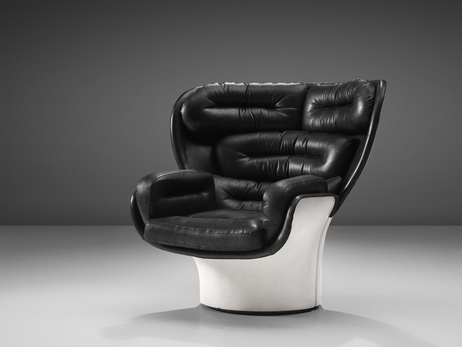 Joe Colombo for Comfort, lounge chair model Elda, fiberglass and leather, Italy, design 1963, later production. 

This 'Elda' armchair features its original black leather upholstery. The leather is in very good condition. This design is one of the
