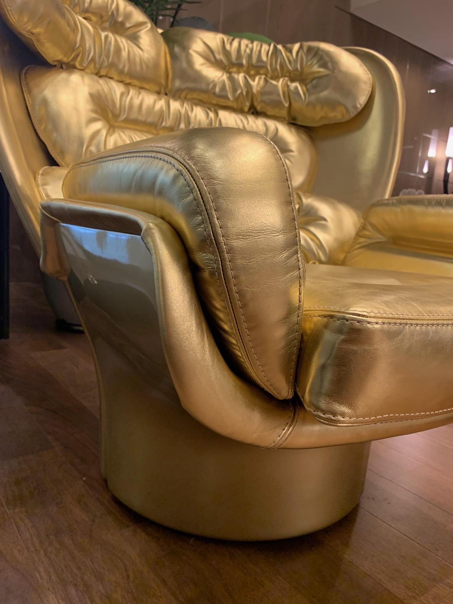 Leather Joe Colombo Elda Chair, 60th Anniversary Limited Gold Edition 