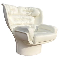 Joe Colombo Elda Chair in White leather and white fiberglass 