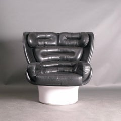Joe Colombo 'Elda' Lounge Chair, White Leather and Fibreglass, by Comfort, Italy