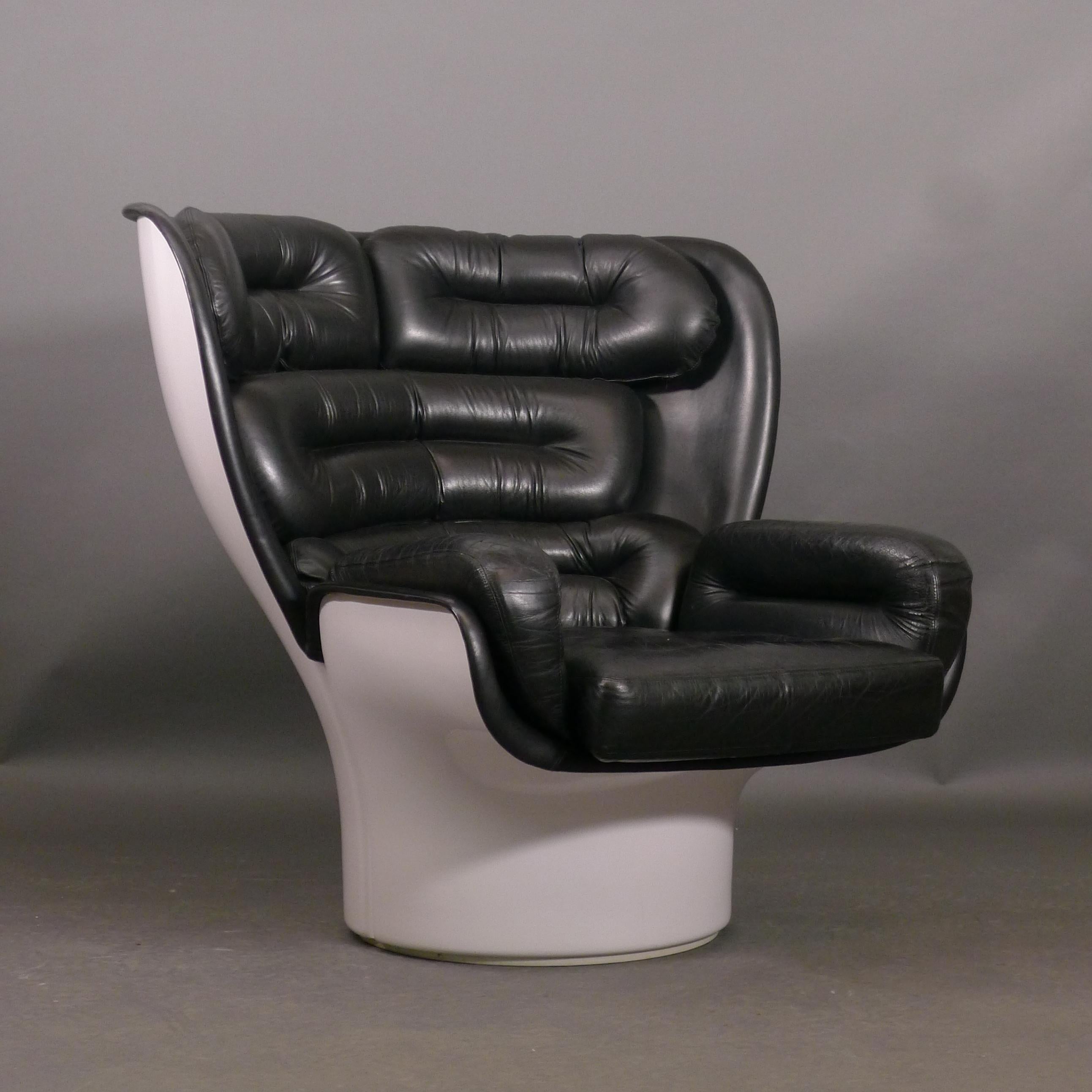 Joe Colombo 'Elda' Lounge Chair, White Leather and Fibreglass, by Comfort, Italy For Sale 1