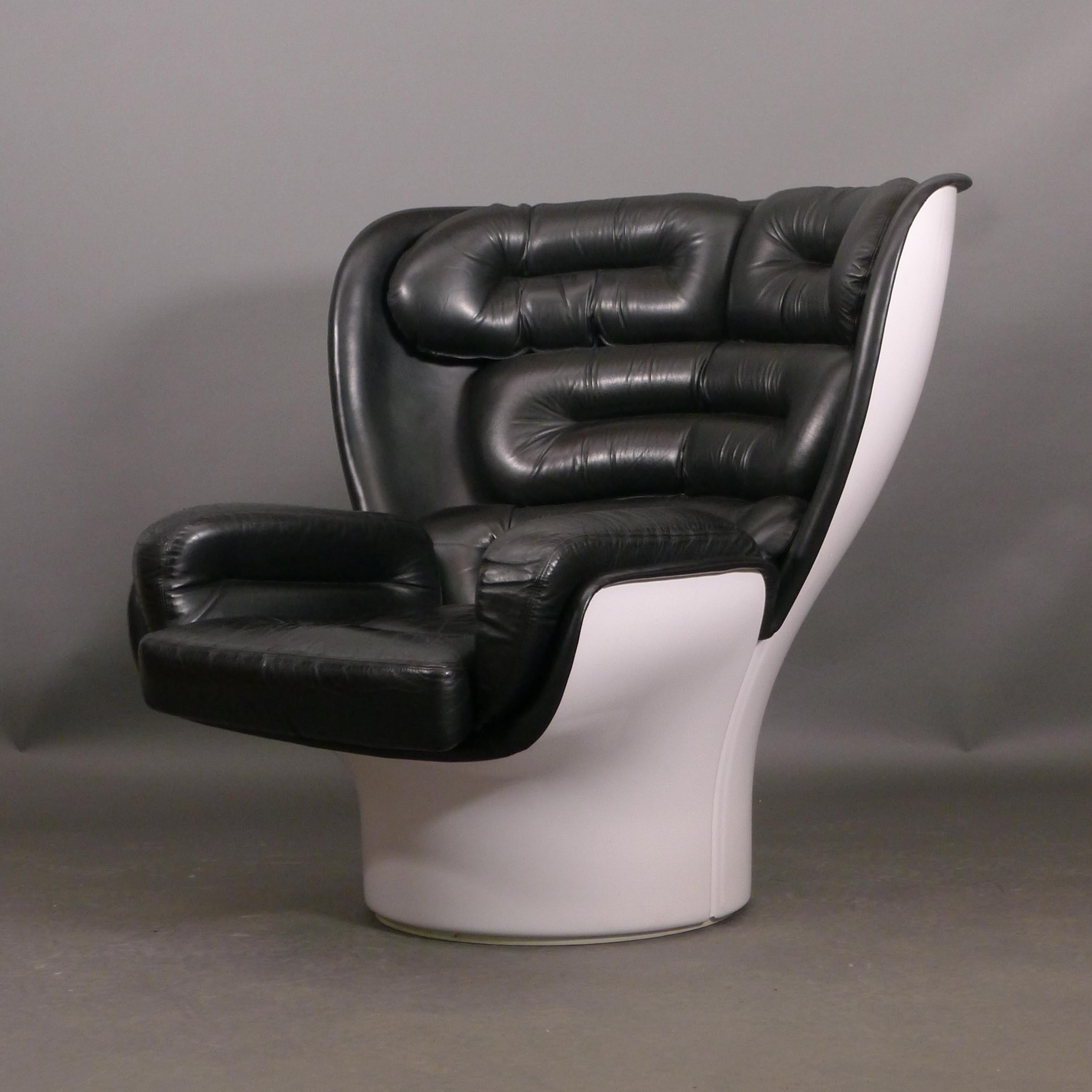 Joe Colombo 'Elda' Lounge Chair, White Leather and Fibreglass, by Comfort, Italy For Sale 2
