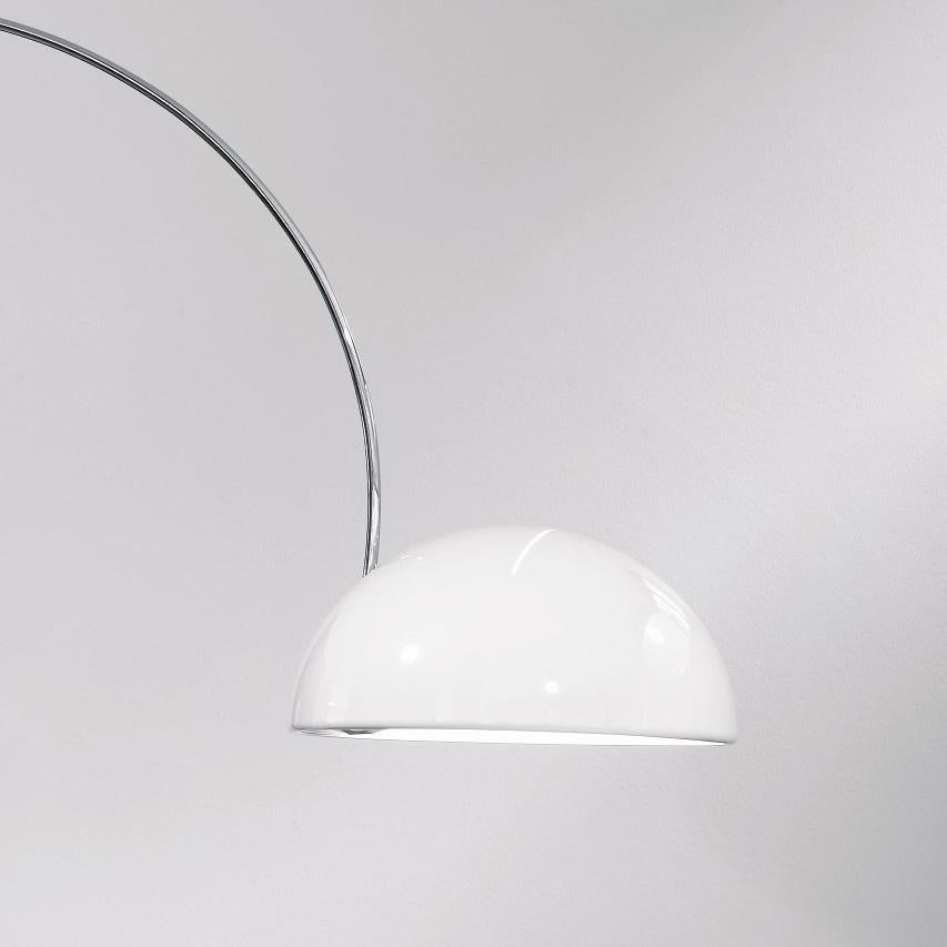 Italian Joe Colombo Floor Lamp 'Coupé 3320' White by Oluce For Sale