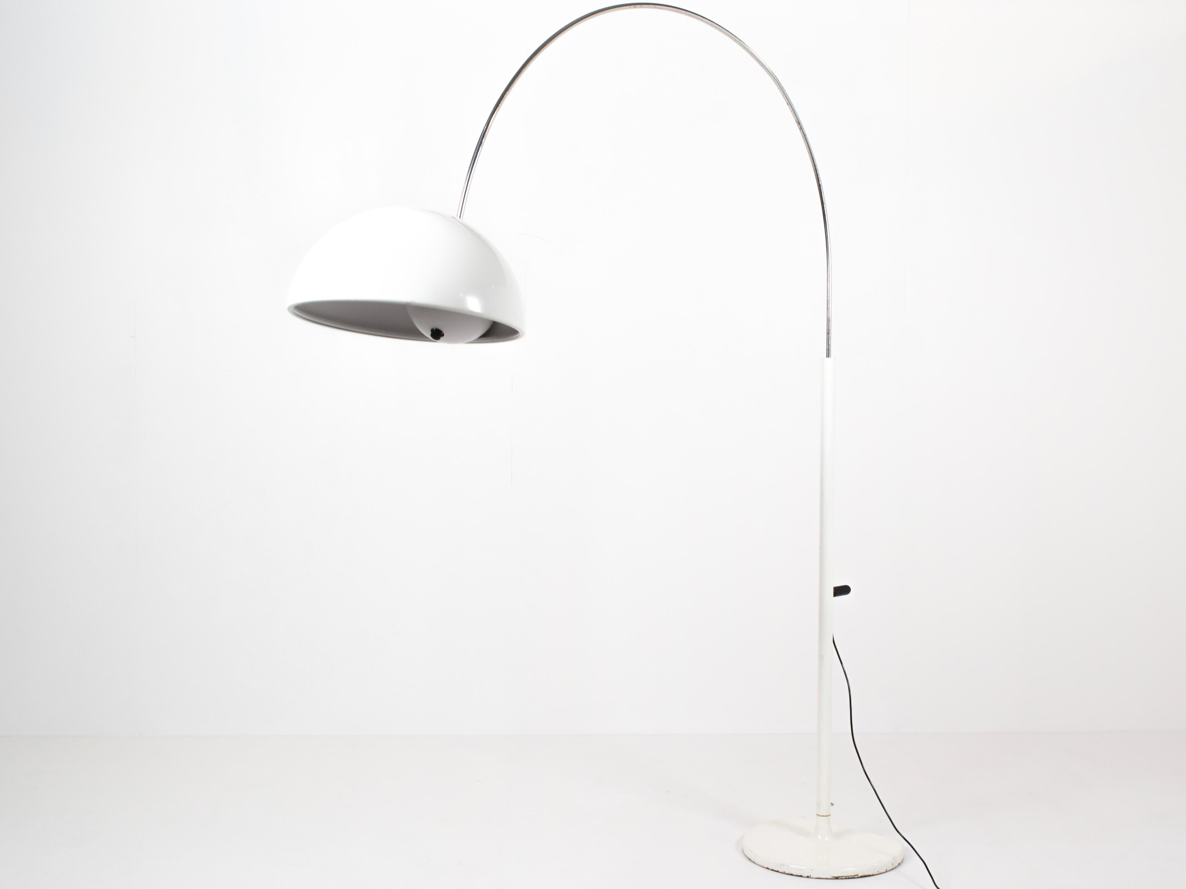 Mid-Century Modern Joe Colombo Floor Lamp 'Coupe' for Oluce, Italy, 1960s