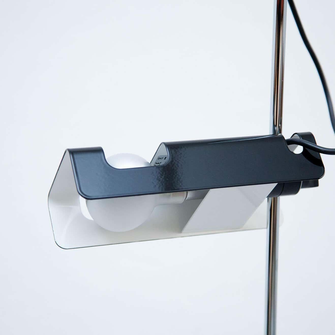 Mid-Century Modern Joe Colombo Floor Lamp 'Spider' Marble and Metal by Oluce For Sale