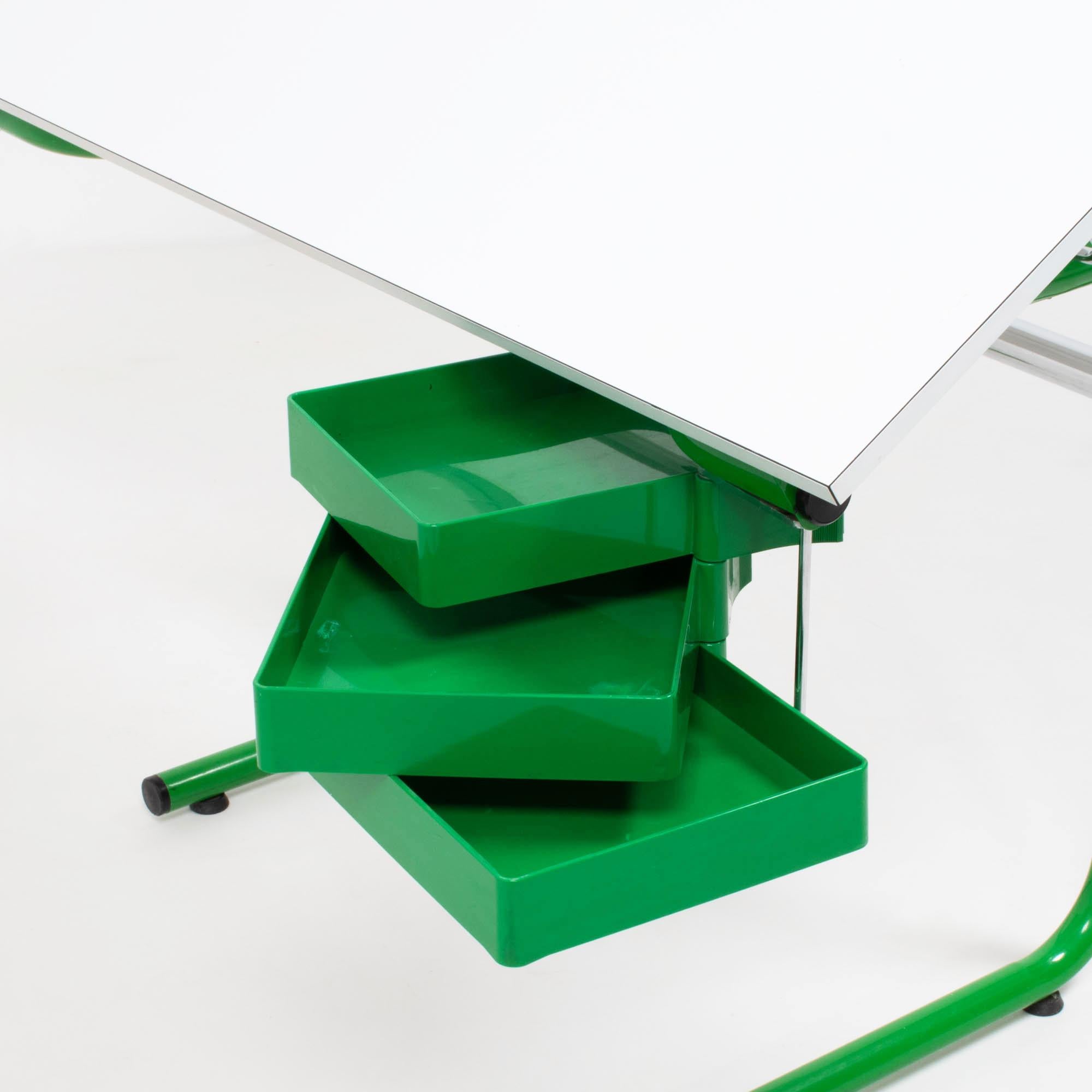 Joe Colombo for Bieffeplast White and Green Desk, 1970s 5