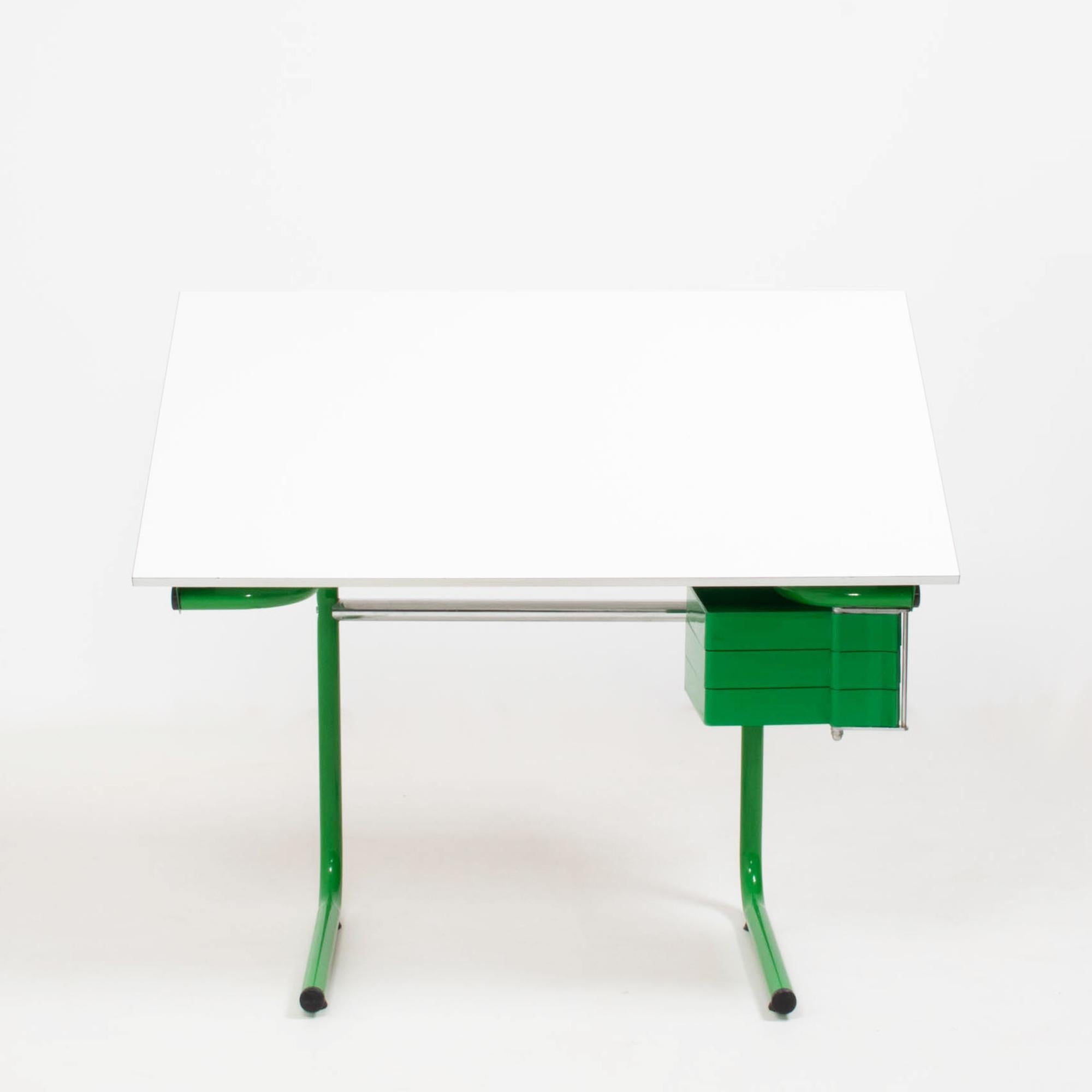 Joe Colombo for Bieffeplast White and Green Desk, 1970s In Good Condition In Basildon, London