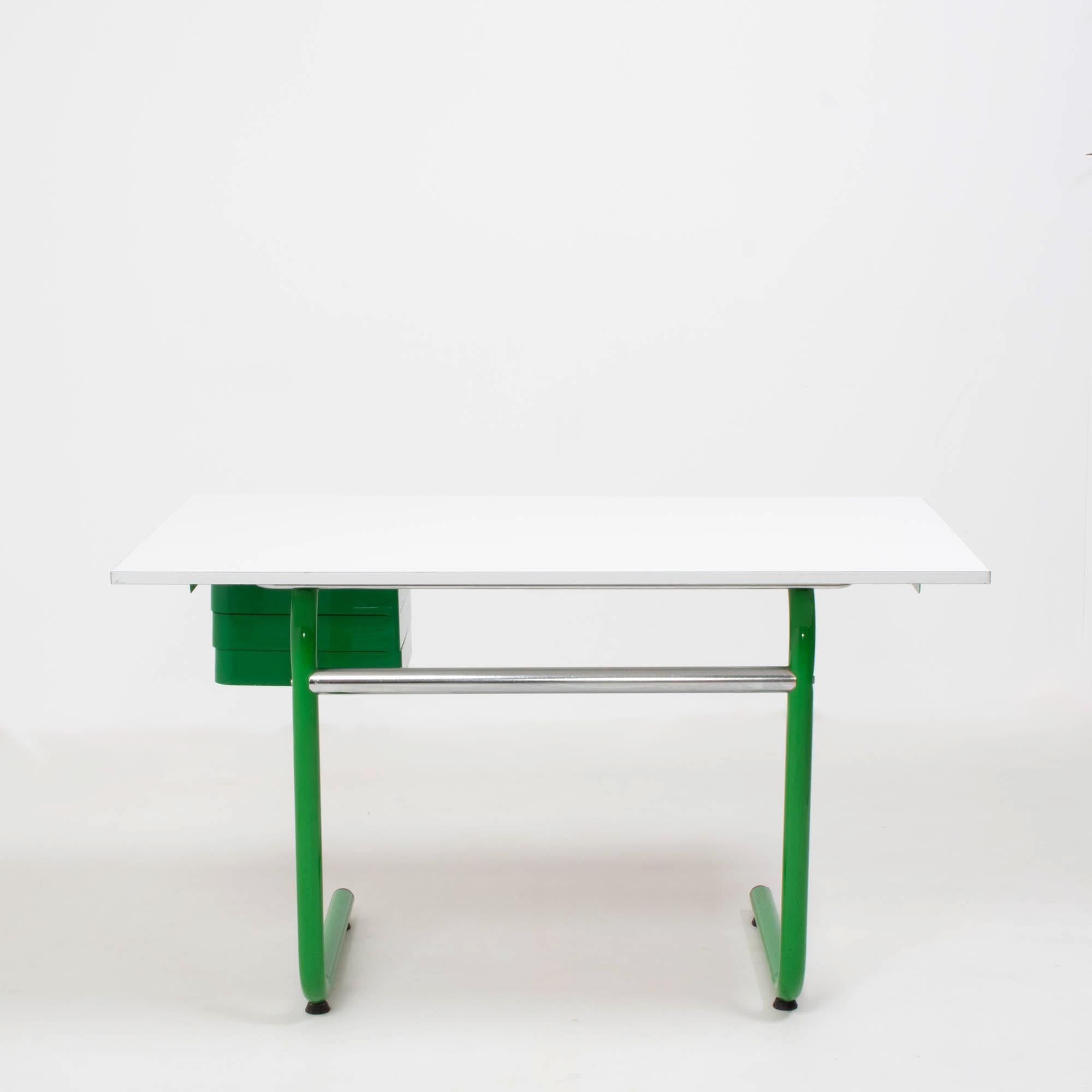 Joe Colombo for Bieffeplast White and Green Desk, 1970s 1