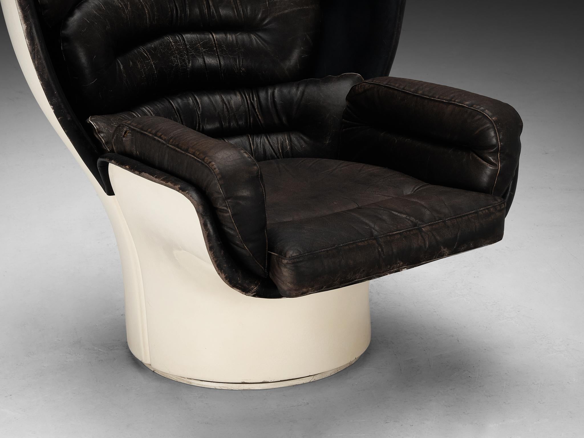 Post-Modern Joe Colombo for Comfort Lounge Chair 'Elda' in Brown Leather and Fiberglass  For Sale