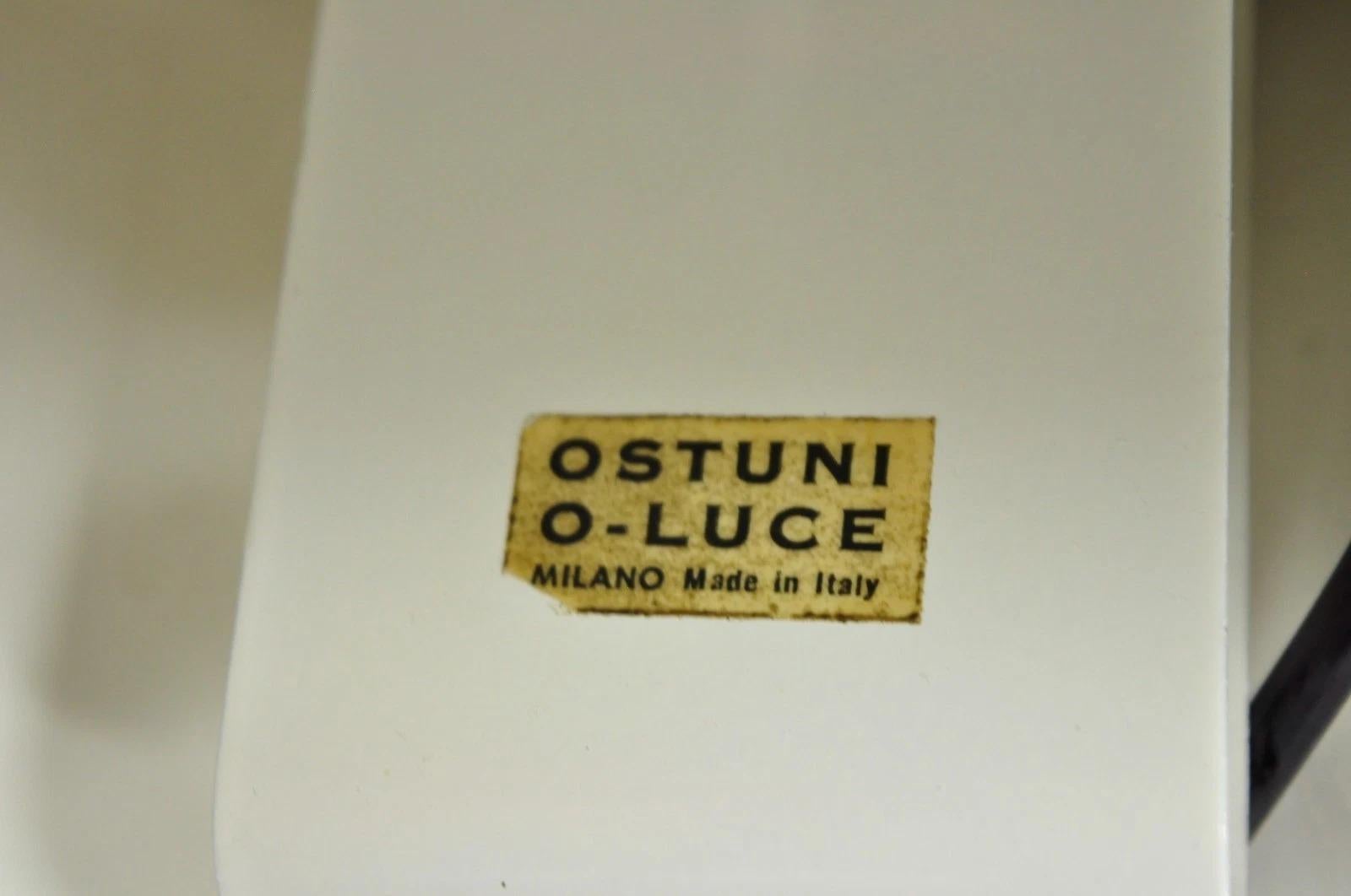 Acciaio Joe Colombo per Oluce Italy Lampada da terra moderna di metà secolo a coppia con cedro bianco in vendita