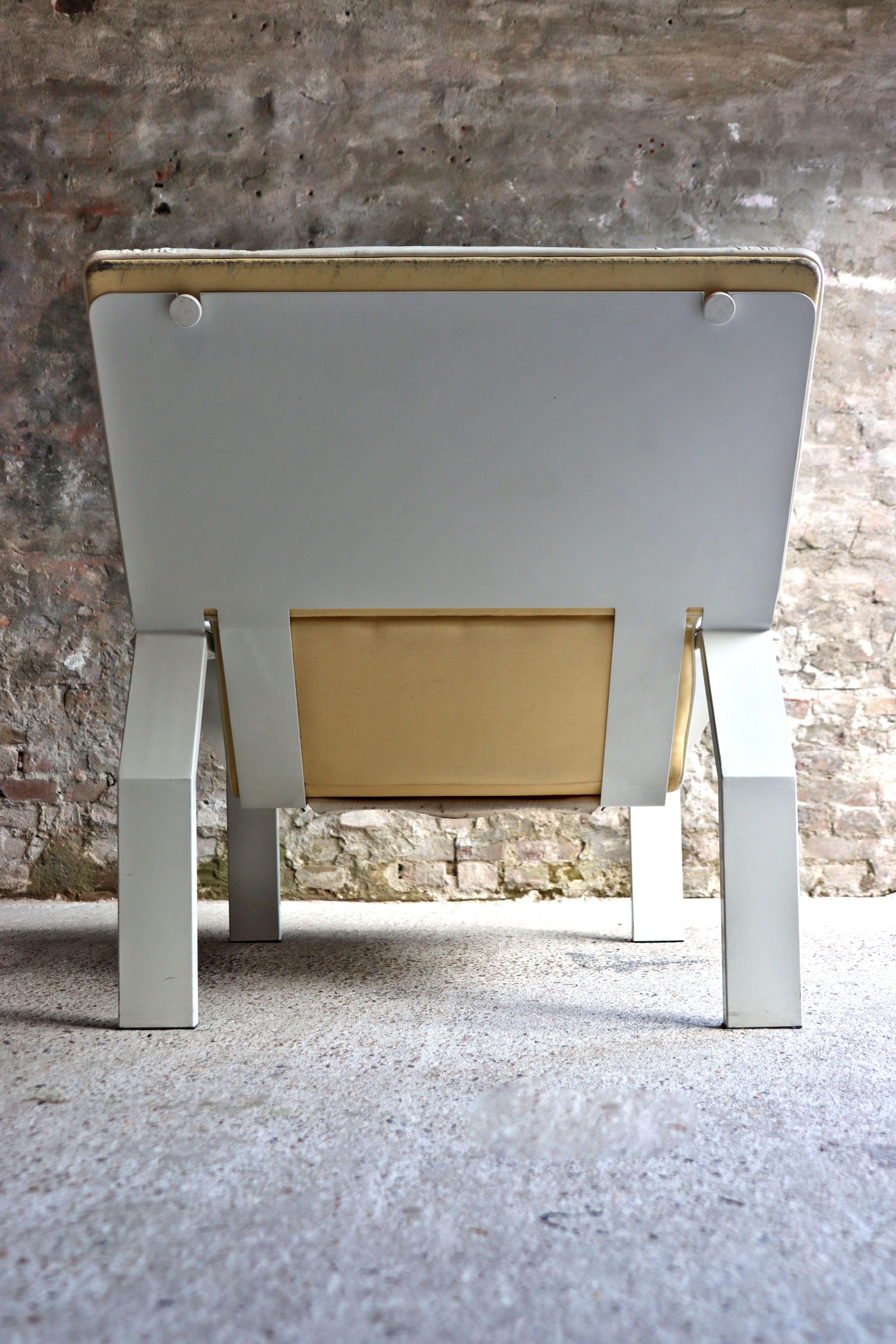 Joe Colombo – LEM chair – White Leather – Bieffeplast – Italy – 1960s For Sale 7