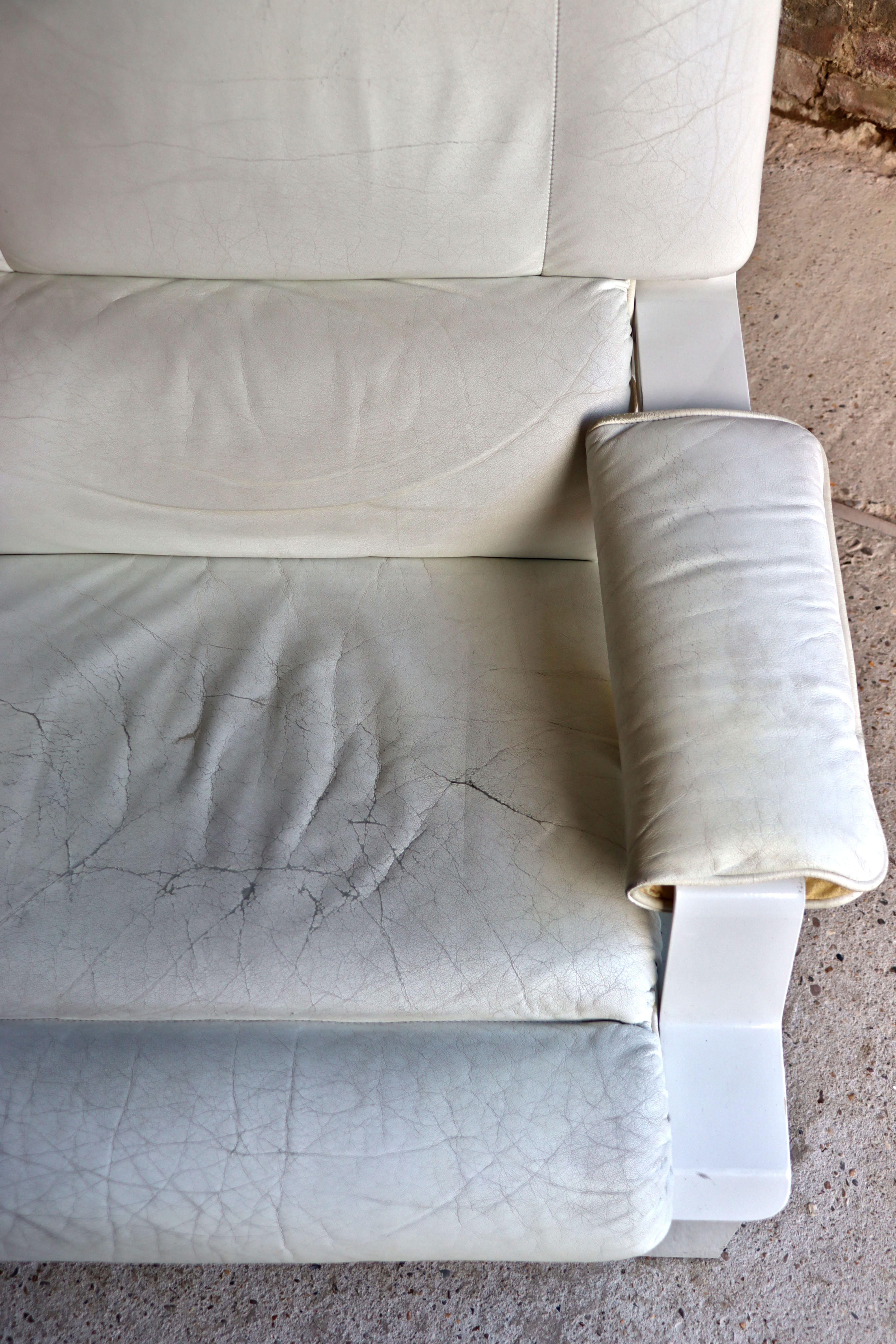 Mid-20th Century Joe Colombo – LEM chair – White Leather – Bieffeplast – Italy – 1960s For Sale