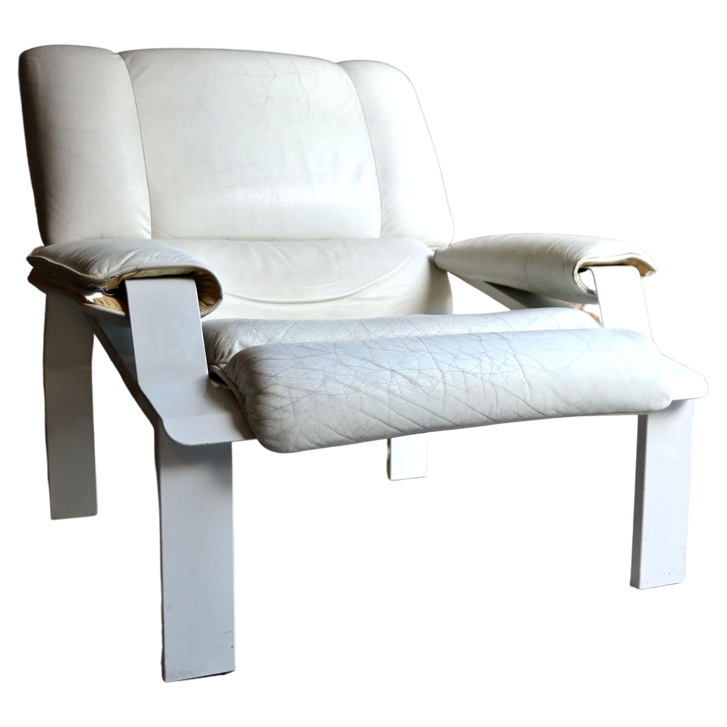Joe Colombo – LEM chair – White Leather – Bieffeplast – Italy – 1960s For Sale