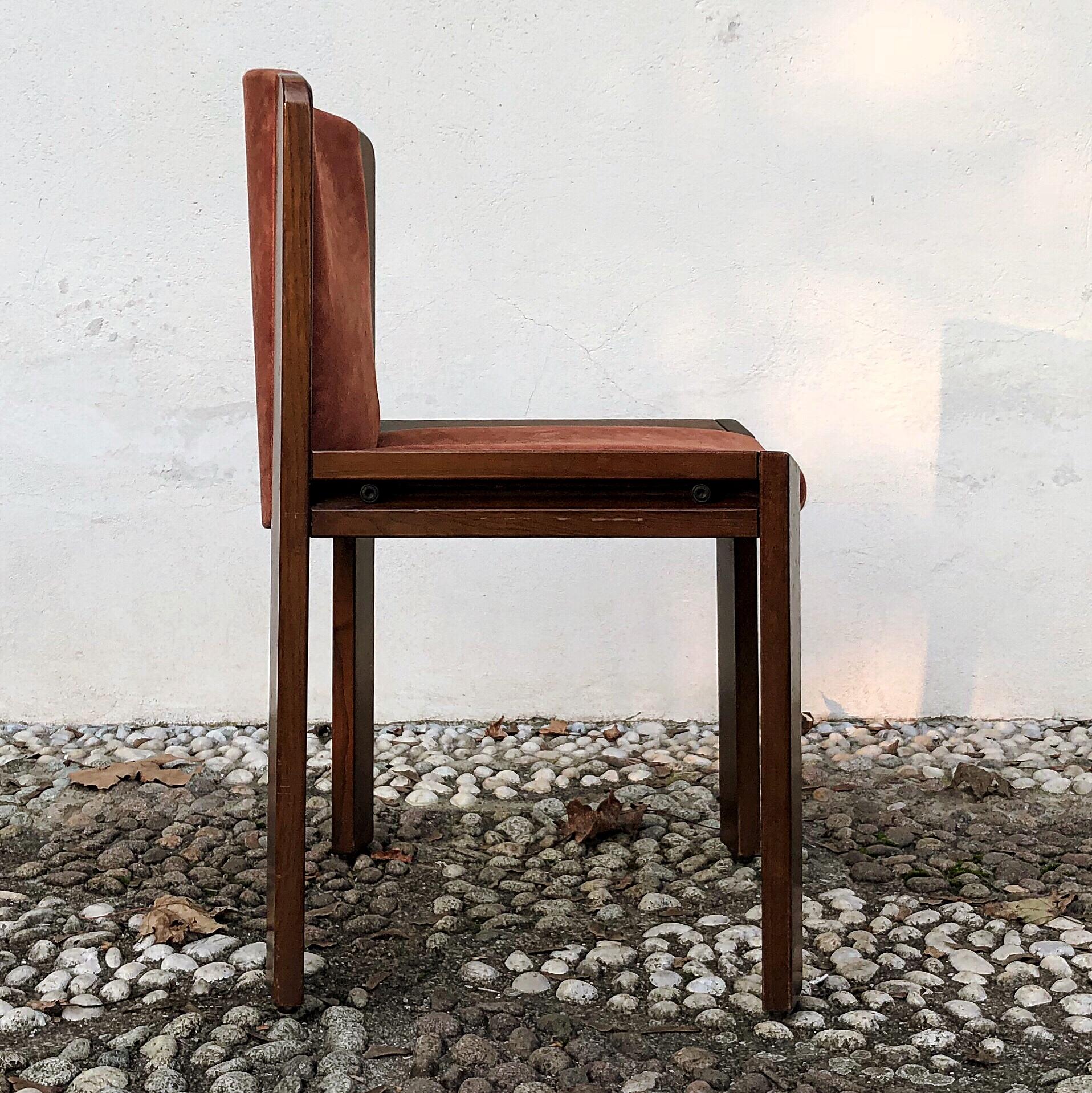 Joe Colombo Midcentury Walnut Model 300 Dining Chair for Pozzi, 1966, Set of 4 6