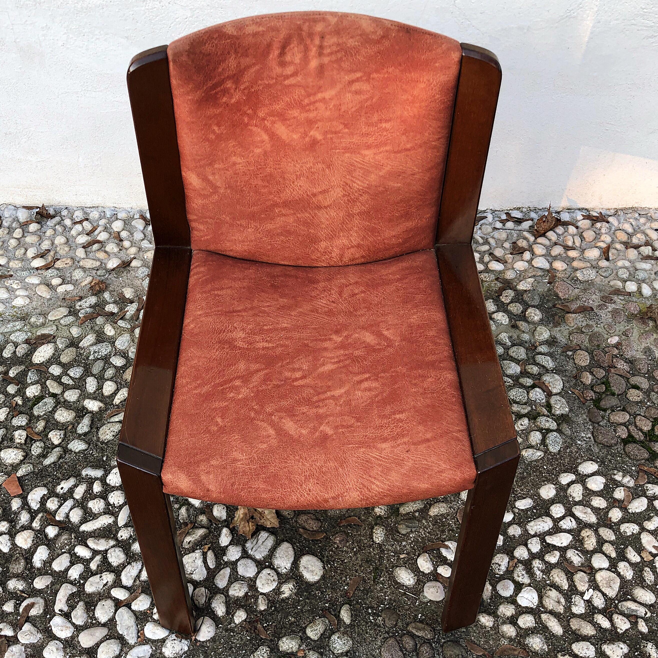 Joe Colombo Midcentury Walnut Model 300 Dining Chair for Pozzi, 1966, Set of 4 10