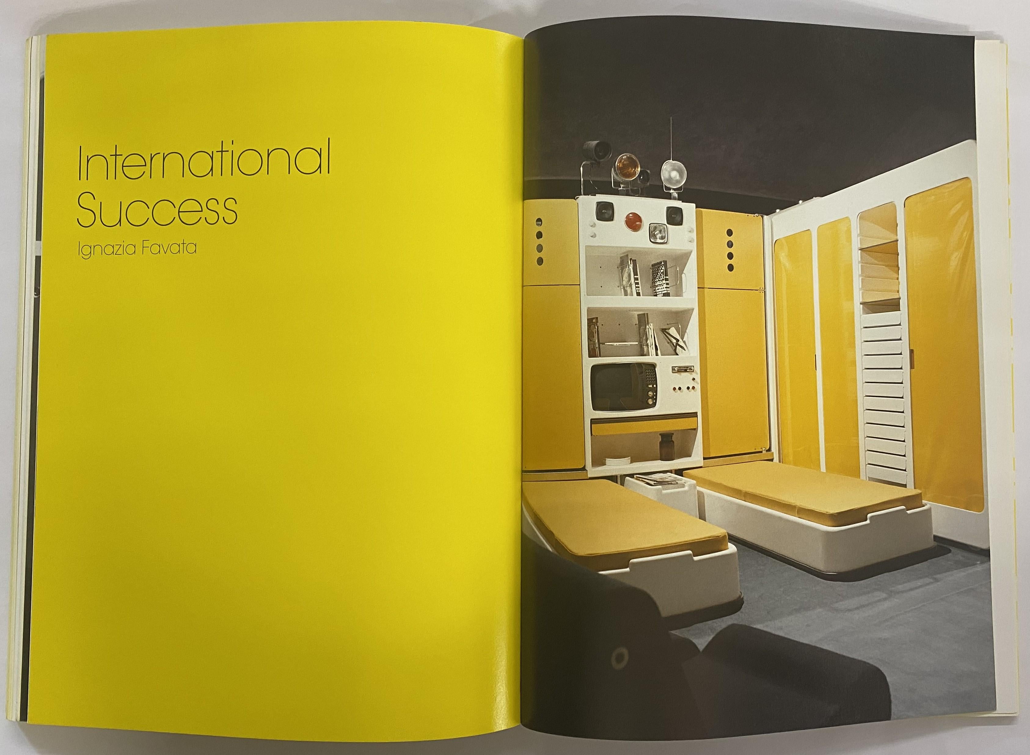 Joe Colombo: Minimum Design by Vittorio Fagone and Ignazia Favata (Book) For Sale 7