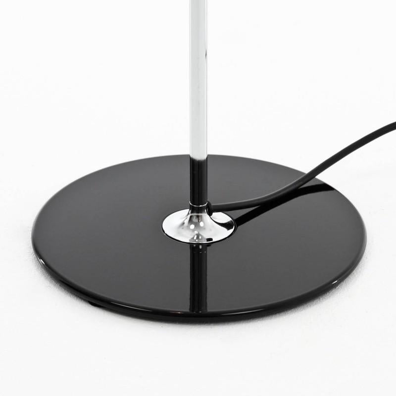 Émaillé Lampe de table 'Coupé' modèle #2202 en noir pour Oluce en vente